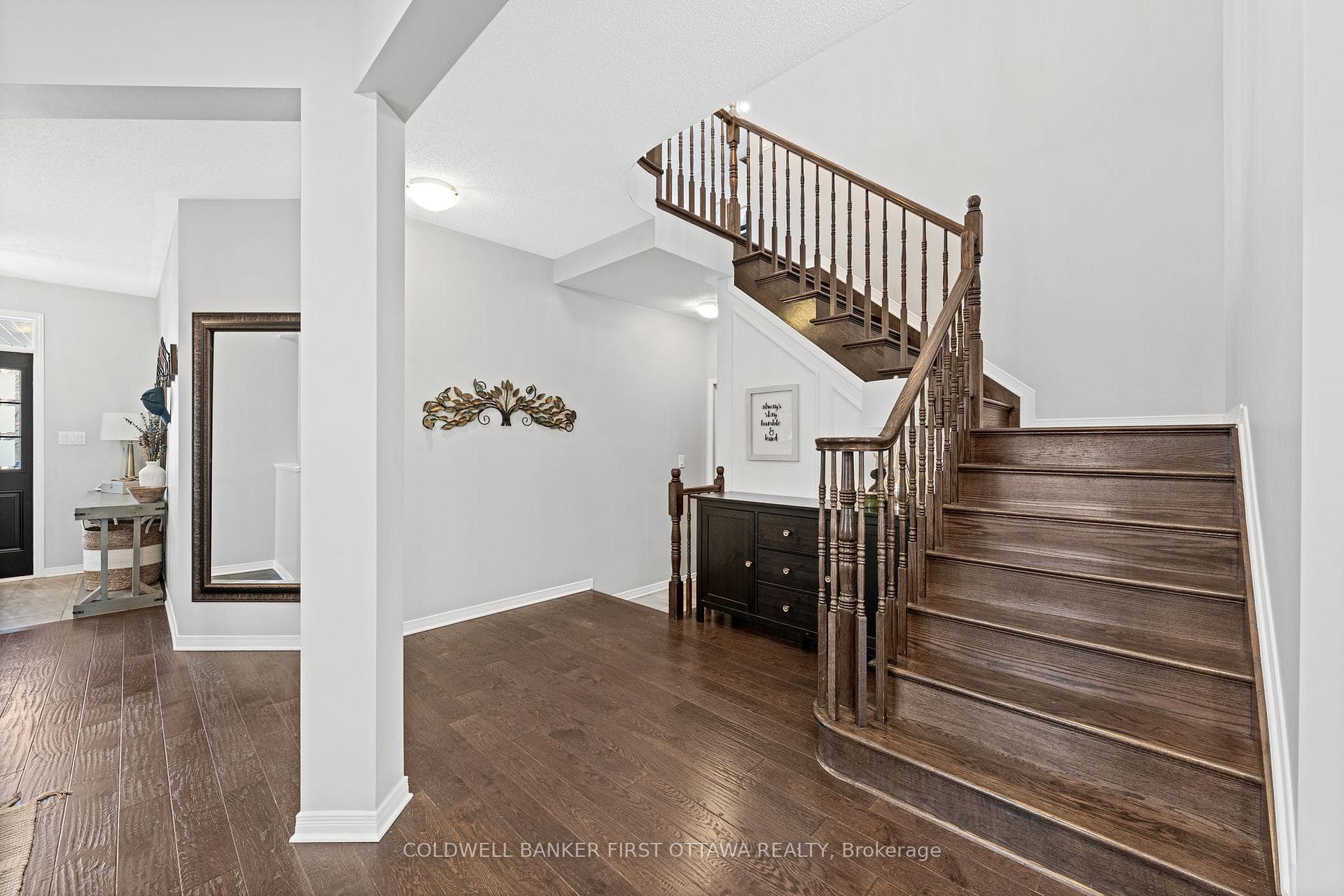 709 Mondego Terrace photo 17