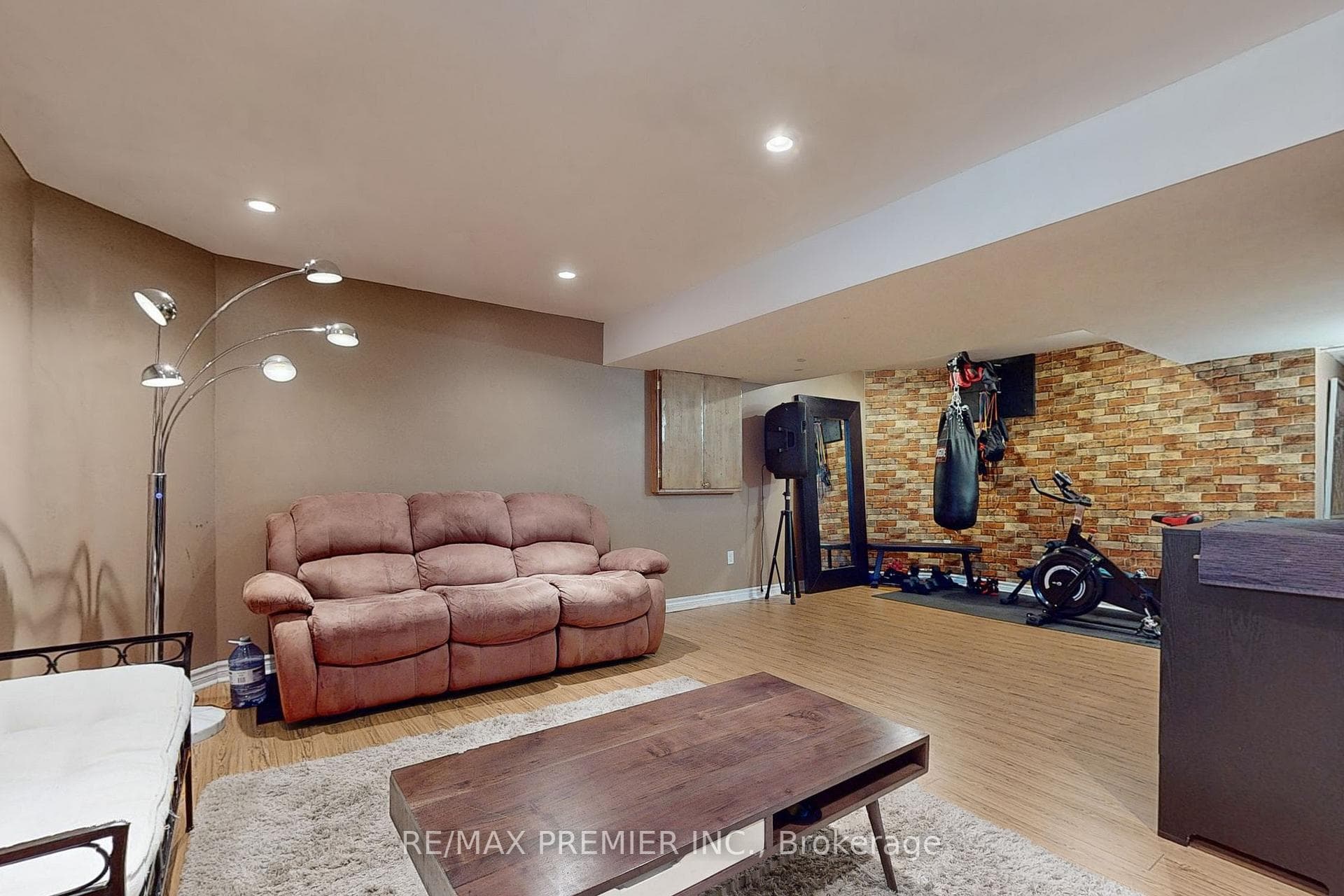 1771 Upper Wentworth Street Unit 34 photo 30