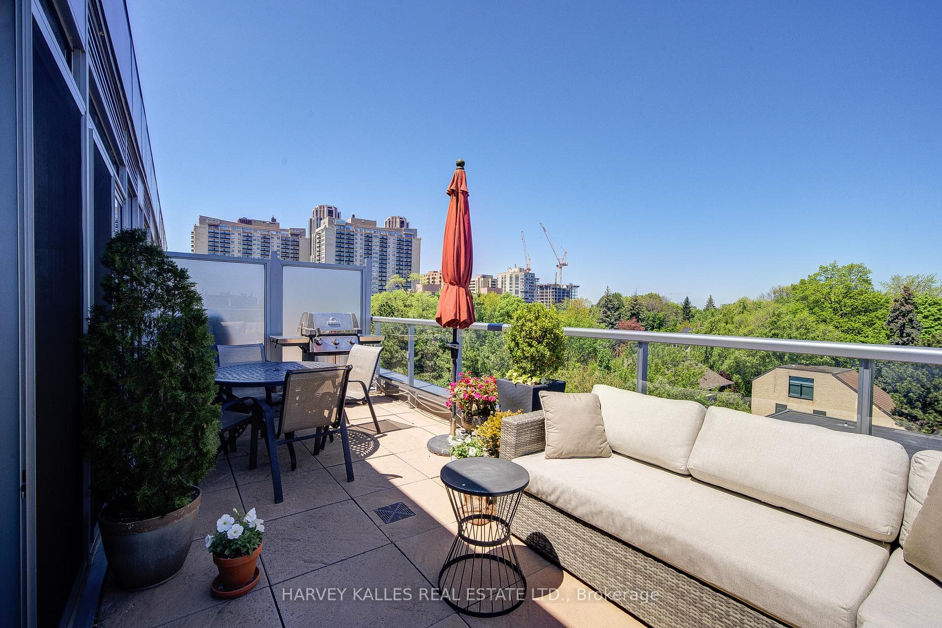 6 Parkwood Avenue Unit 603 photo 34