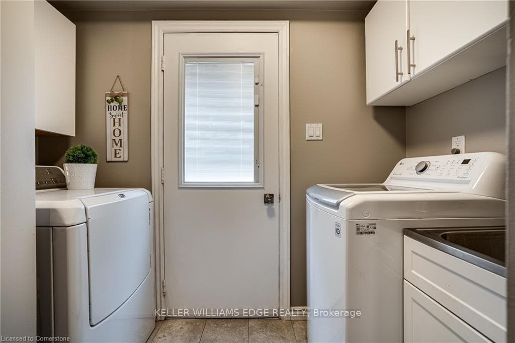 2233 Towne Boulevard photo 8