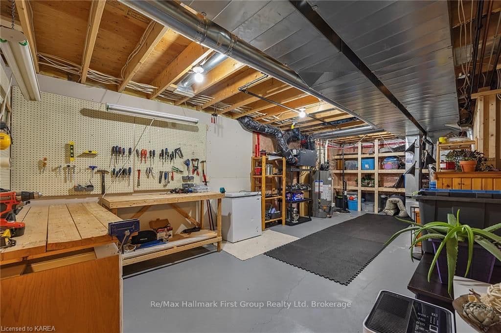 108 HICKORY Grove photo 44