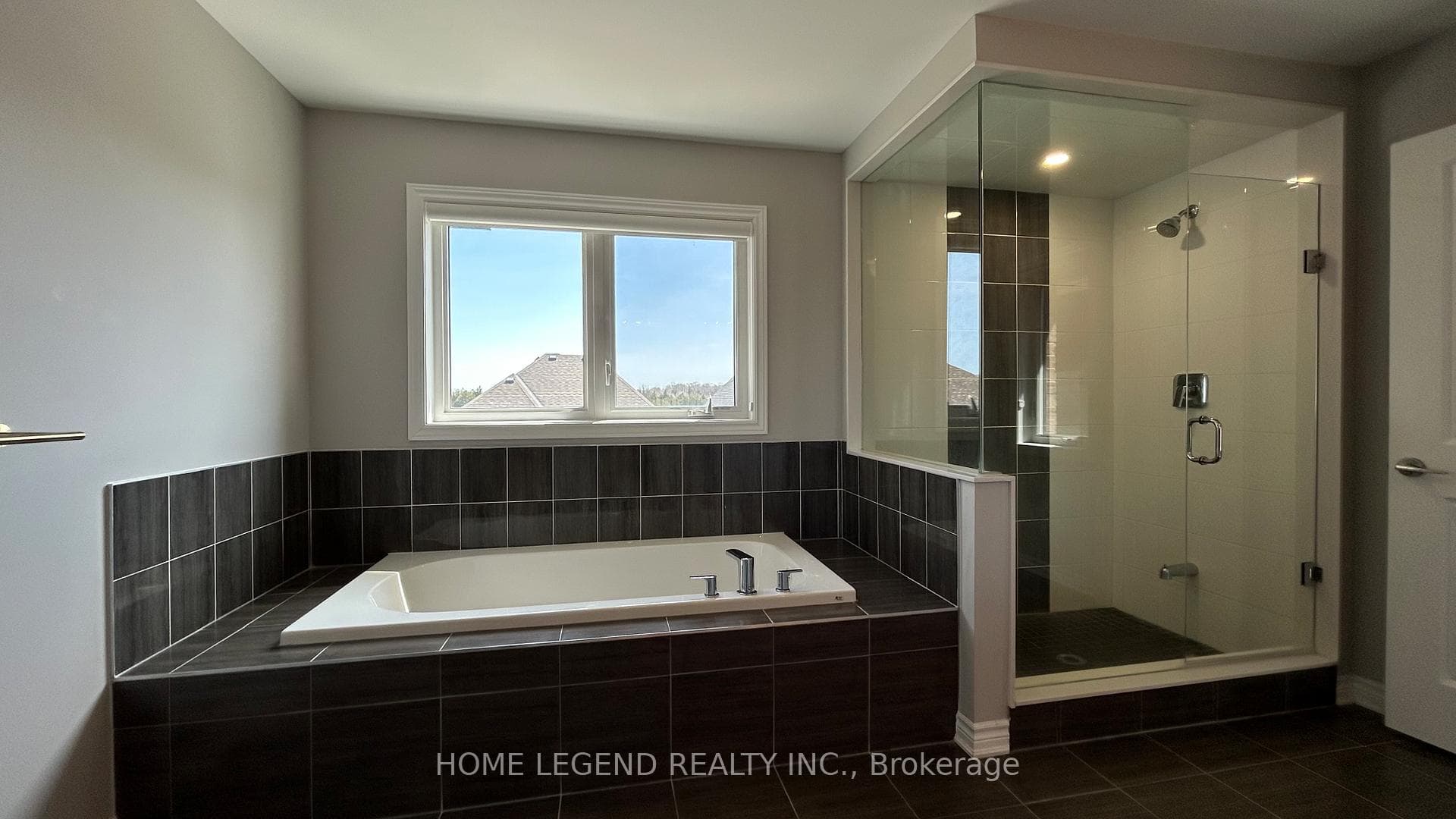 31 Carondale Square photo 22