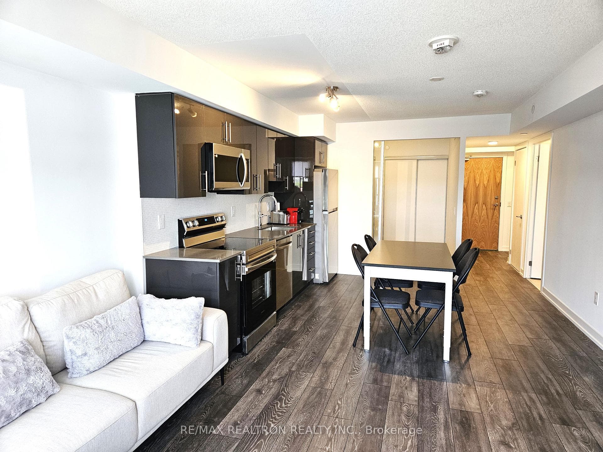 1455 celebration Drive Unit 402 photo 13