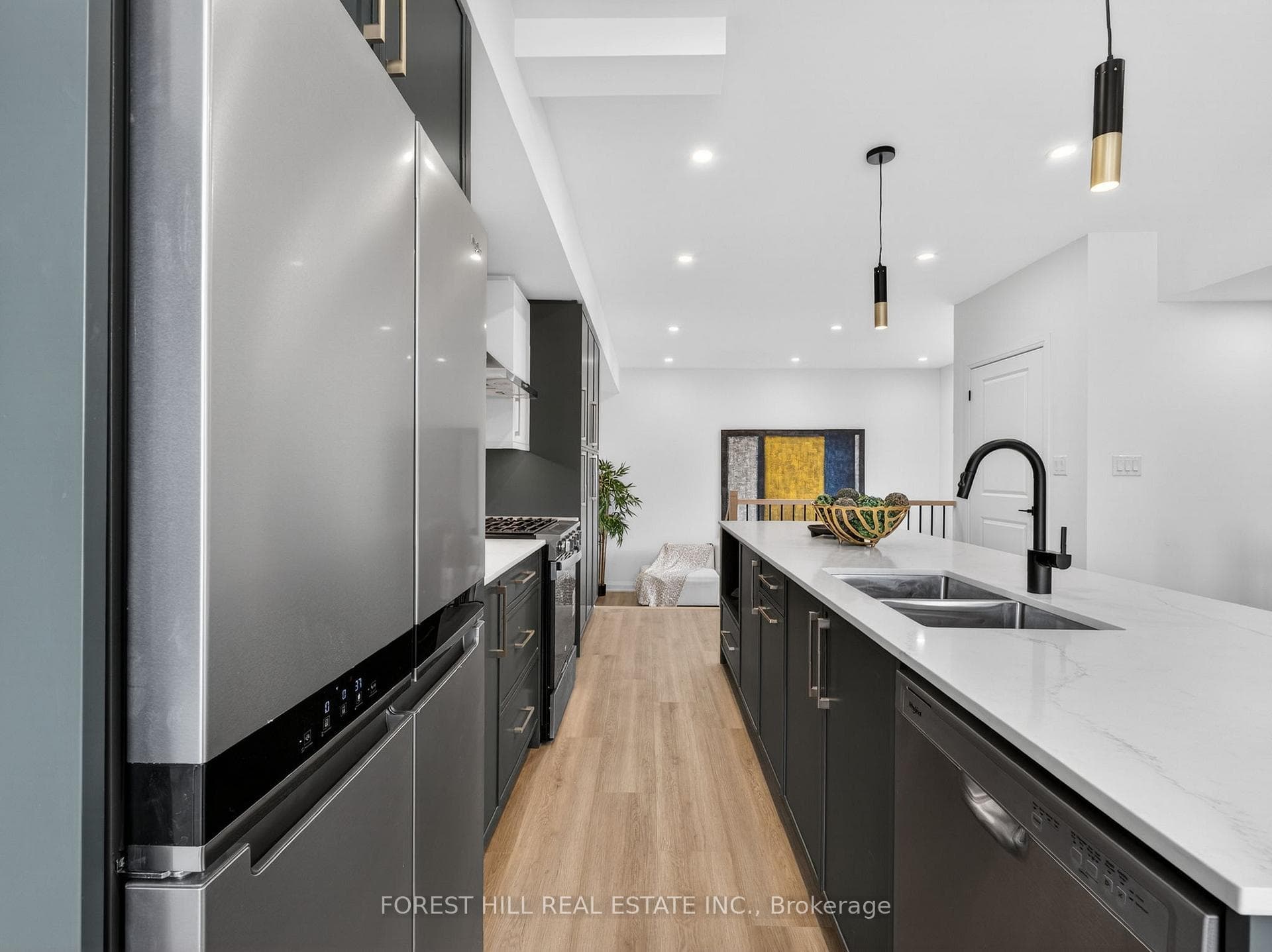 279 REINER Road Unit A photo 21