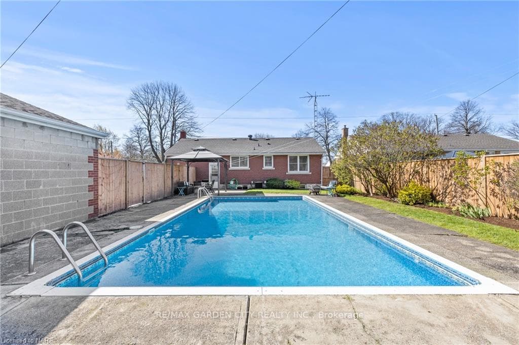 6727 Russell Street photo 40