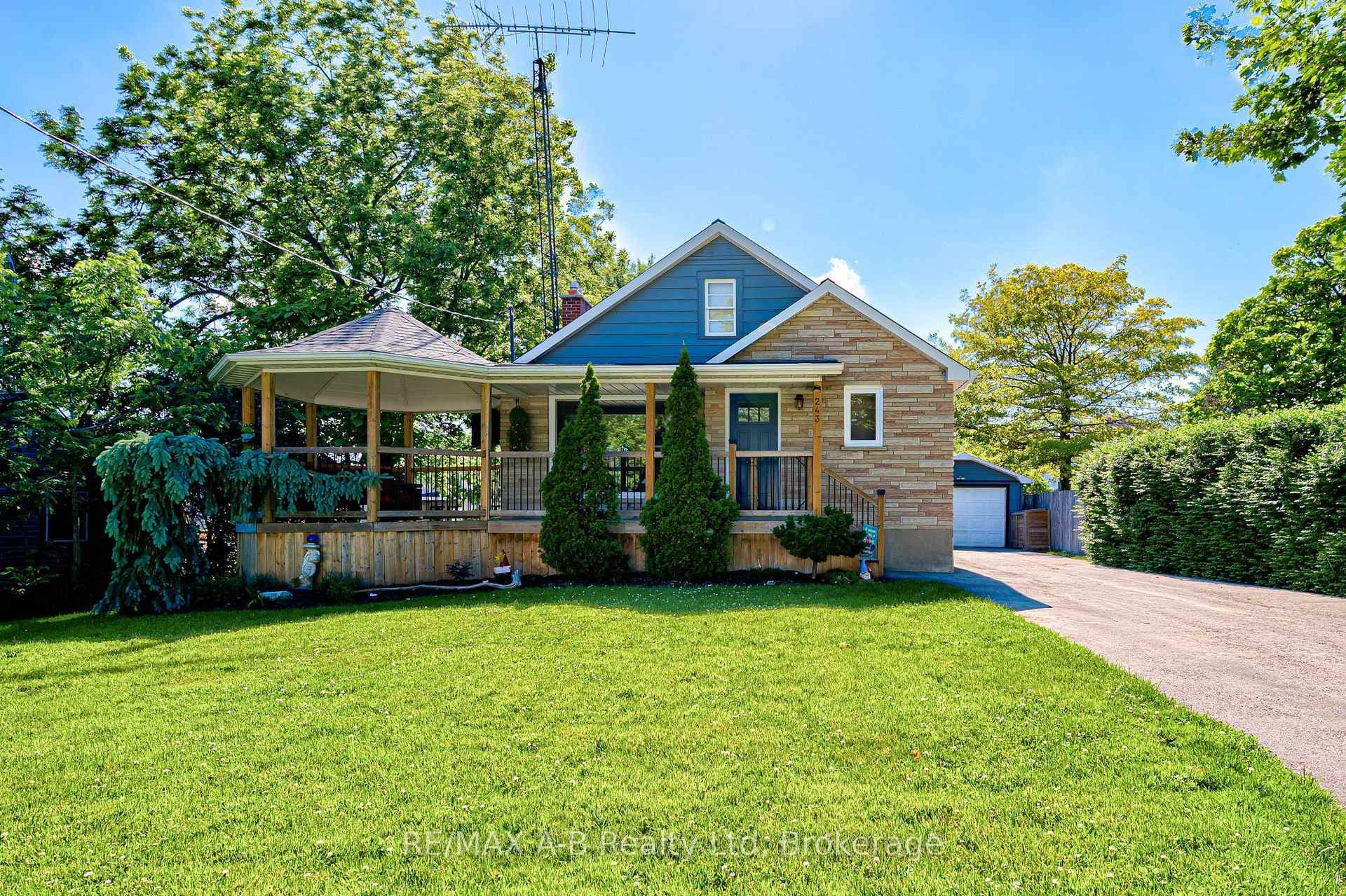 243 King Street photo 1
