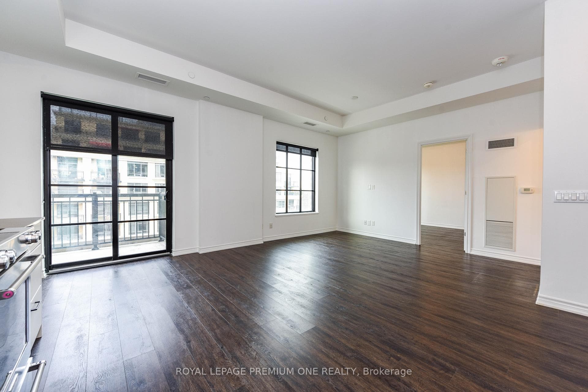 571 Prince Edward Drive Unit 512 photo 24
