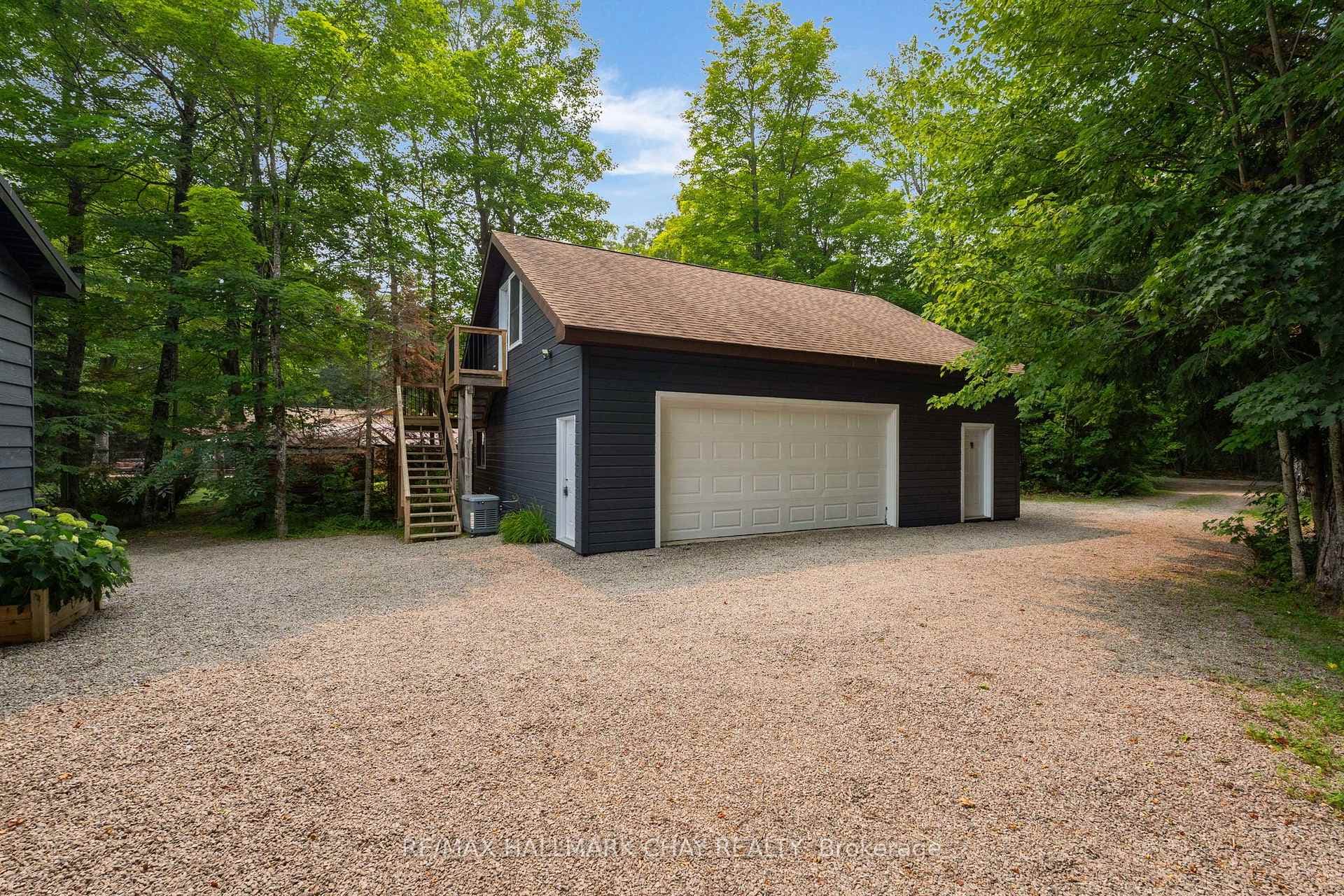 Detached Garage with Loft Space
