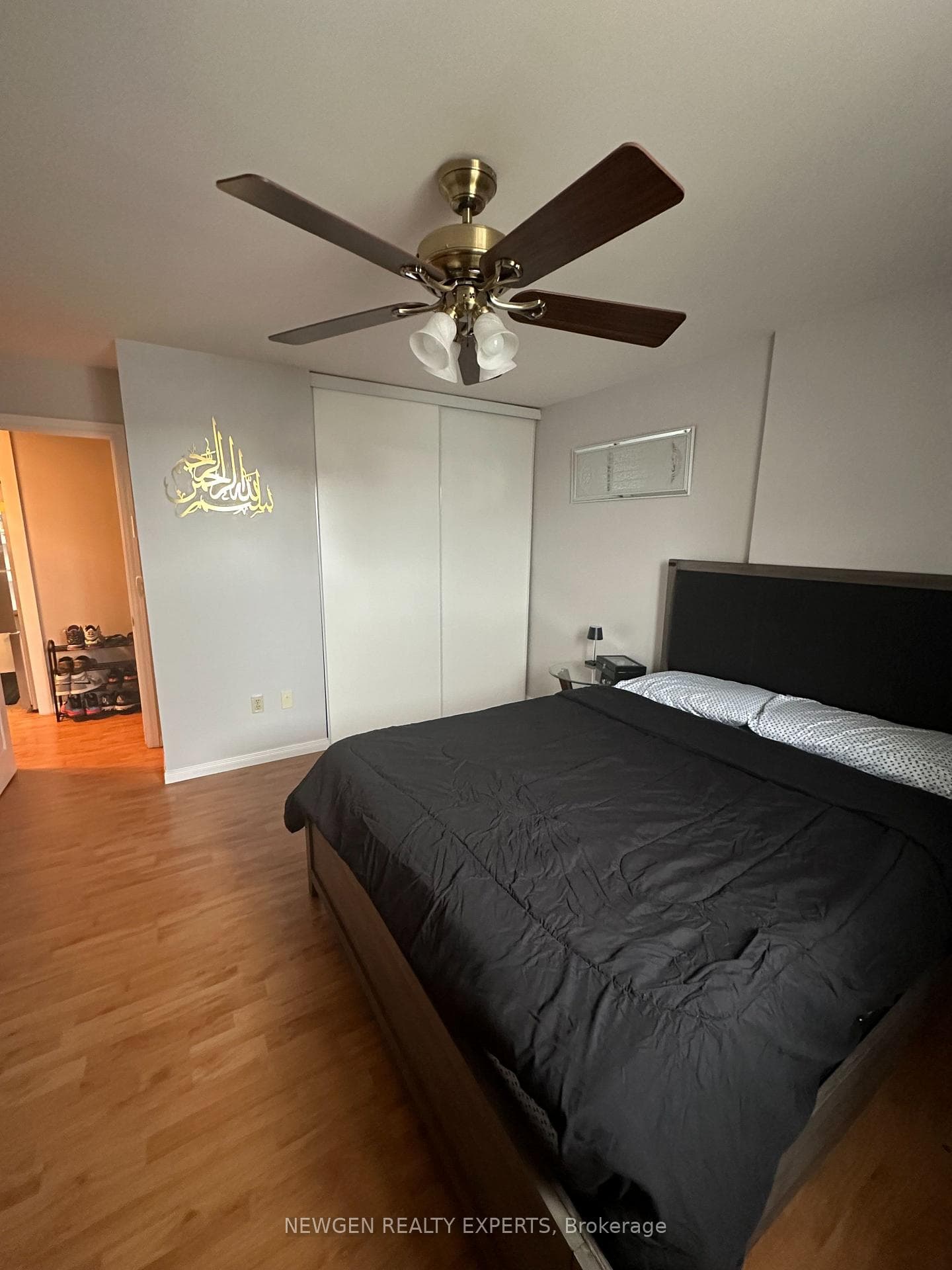 334 Queen Mary Road Unit 112 photo 10