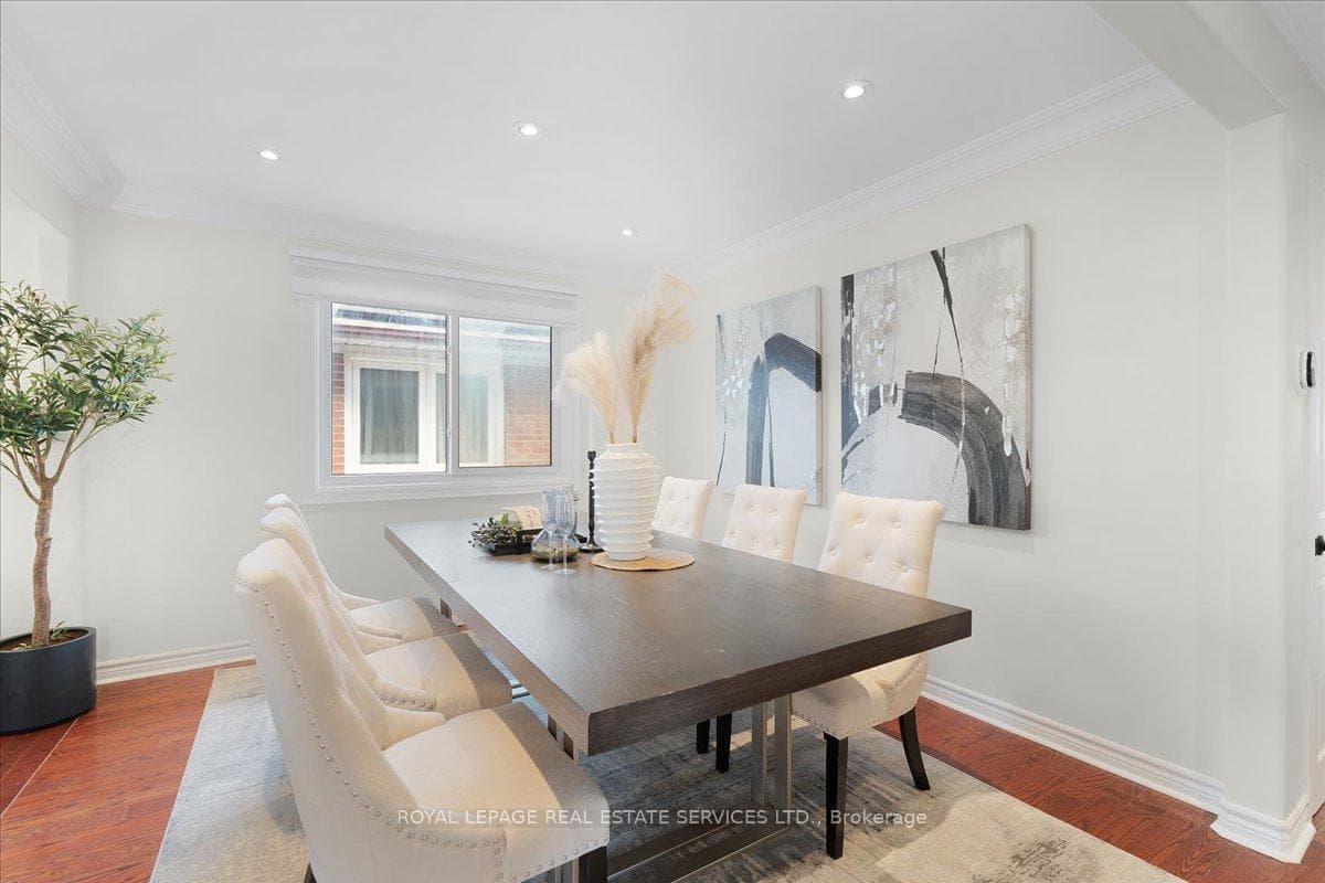 149 Brenda Crescent photo 11