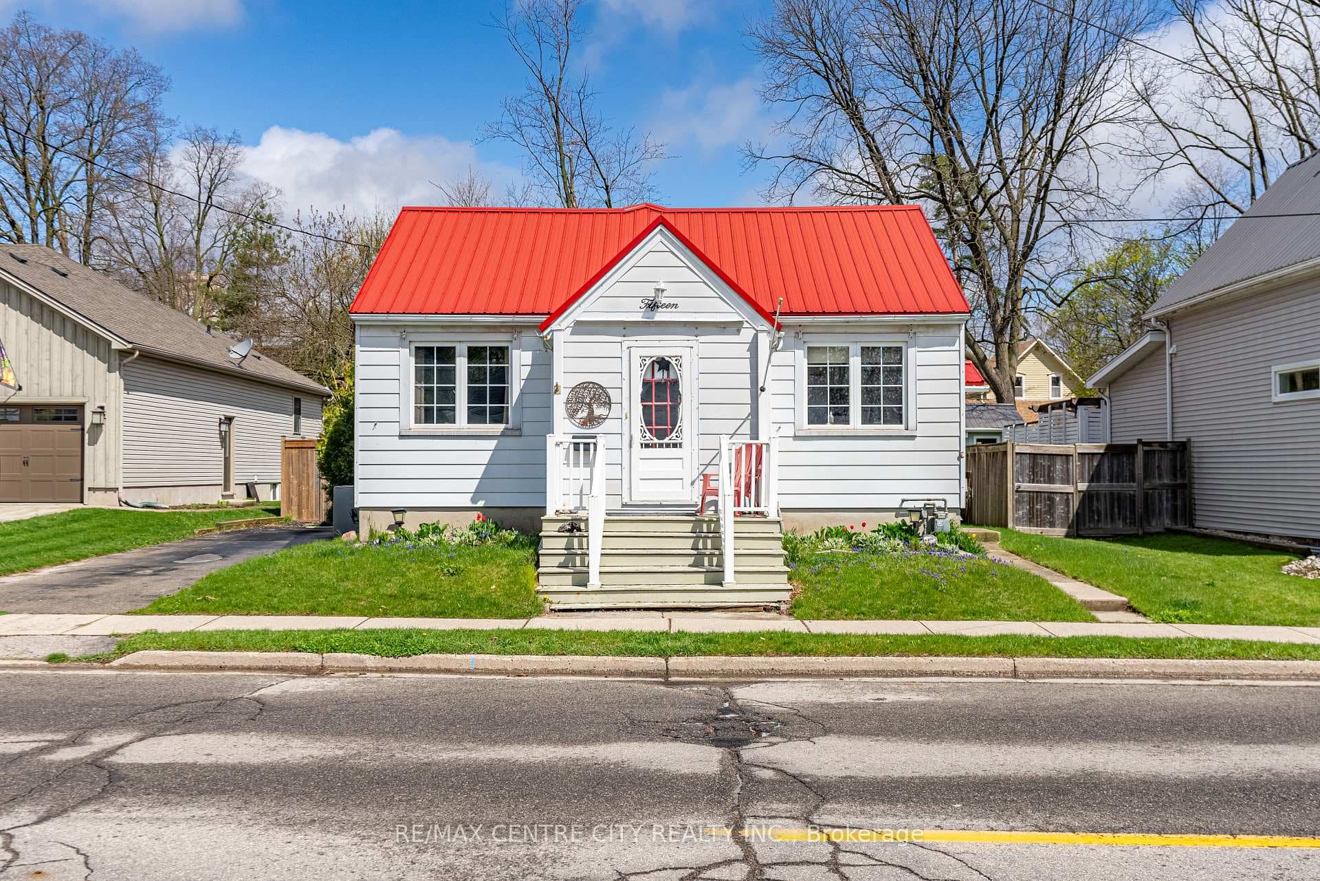 15 Elk Street photo 2