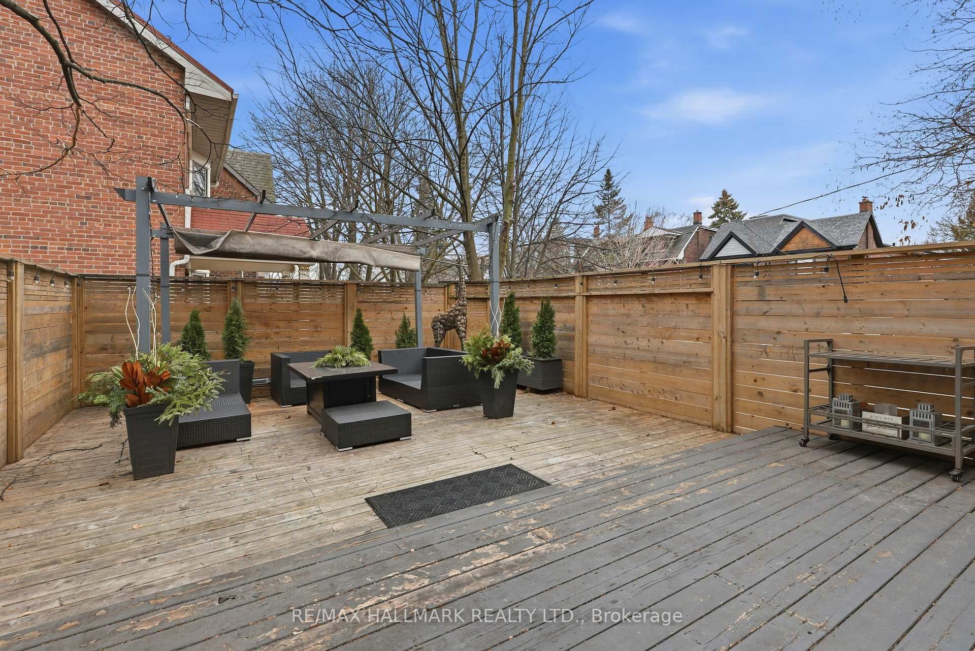 93 Dixon Avenue photo 40