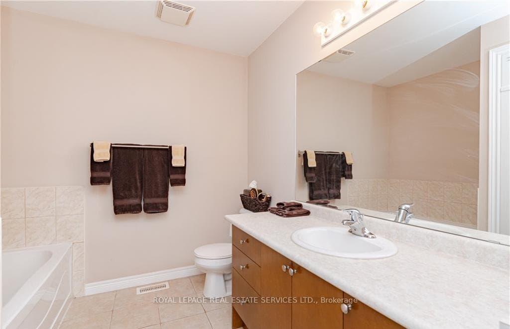 2085 Tovell Drive photo 26