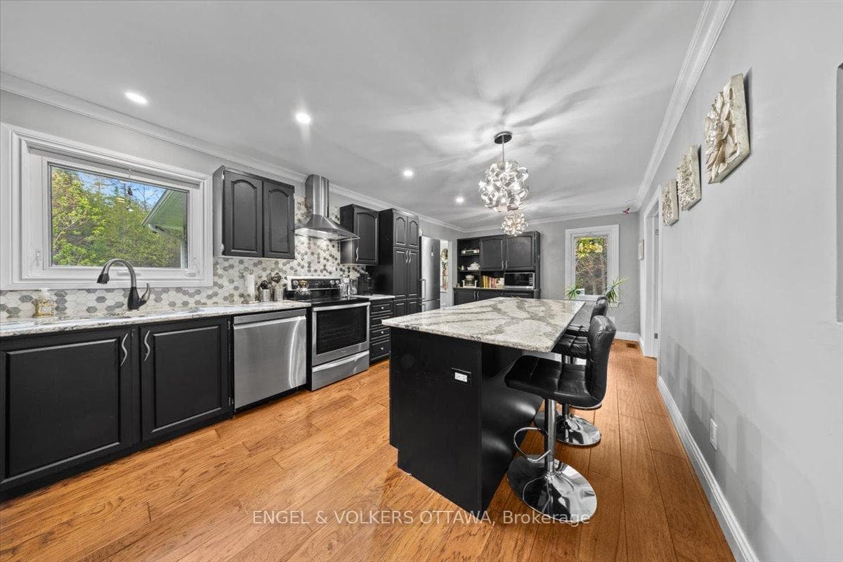 4841 Torbolton Ridge photo 10