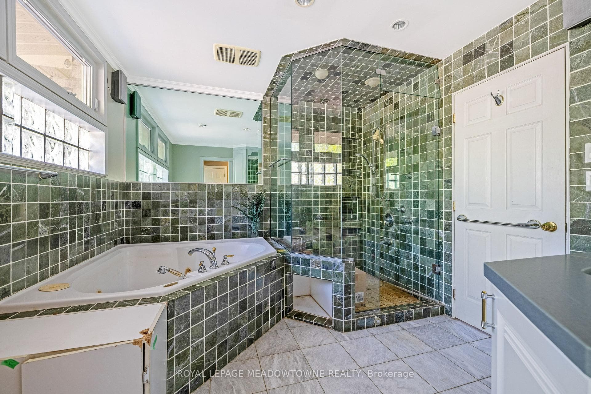 8988 Halton Erin Townline photo 22