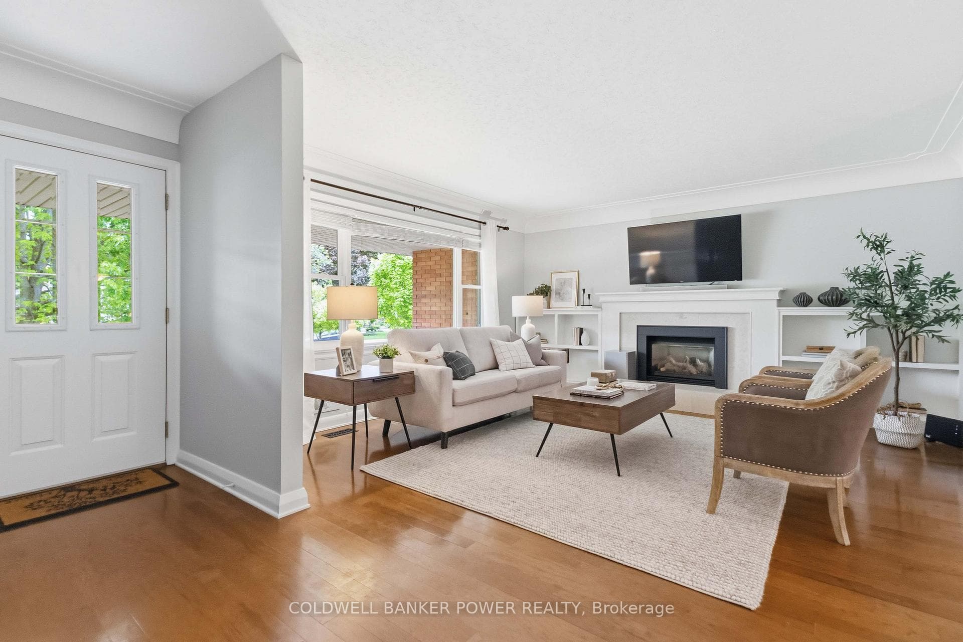 328 Connington Street photo 6