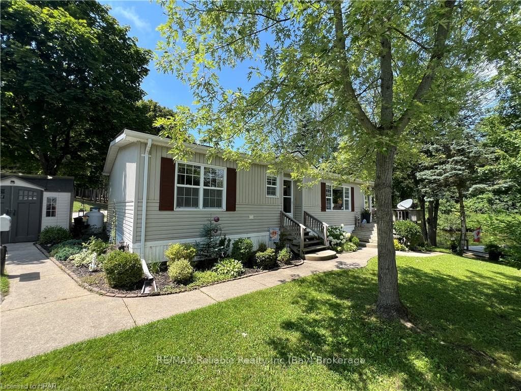 13 SOUTHLINE Avenue Unit M20 photo 8