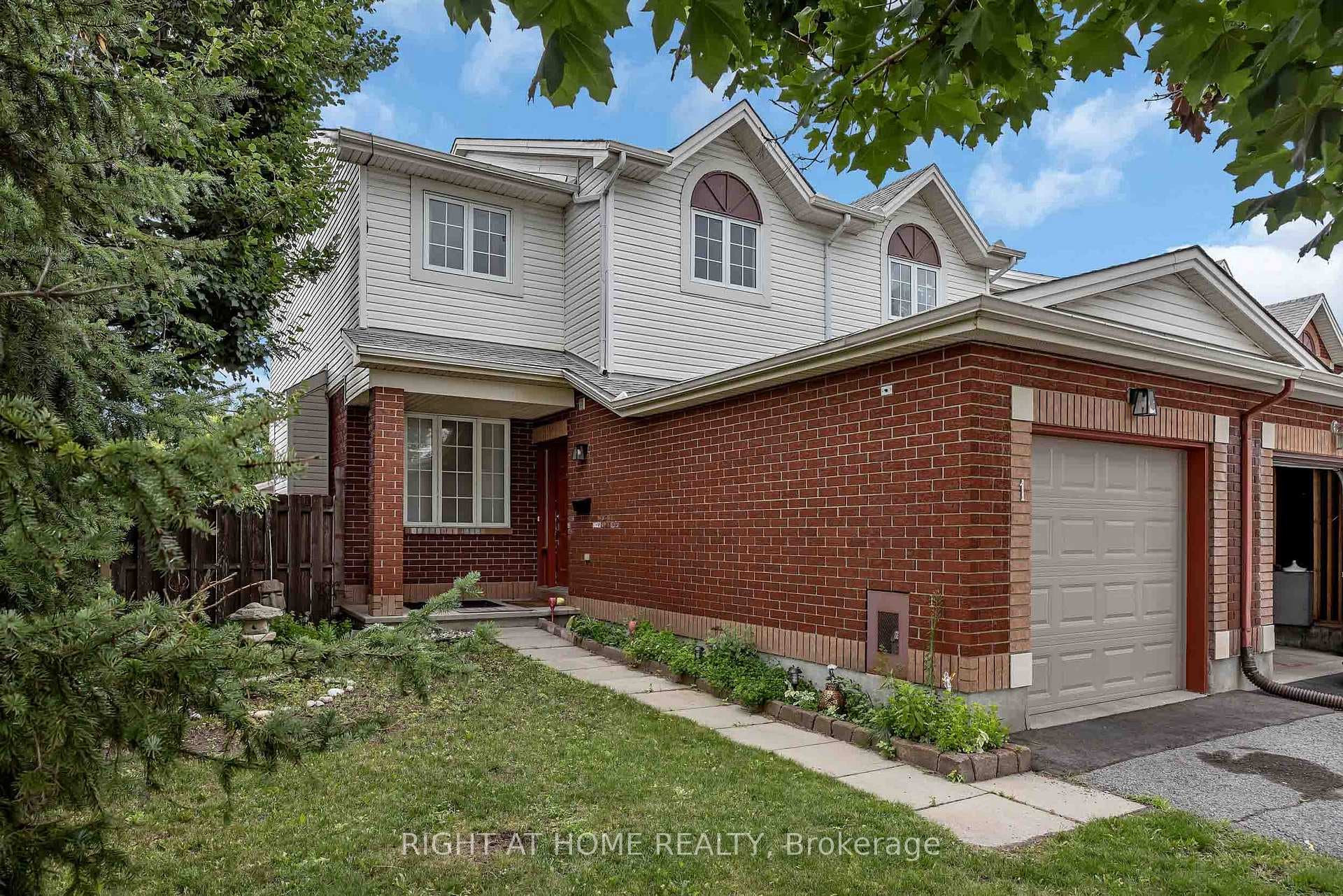 1 Kincardine Drive photo 2