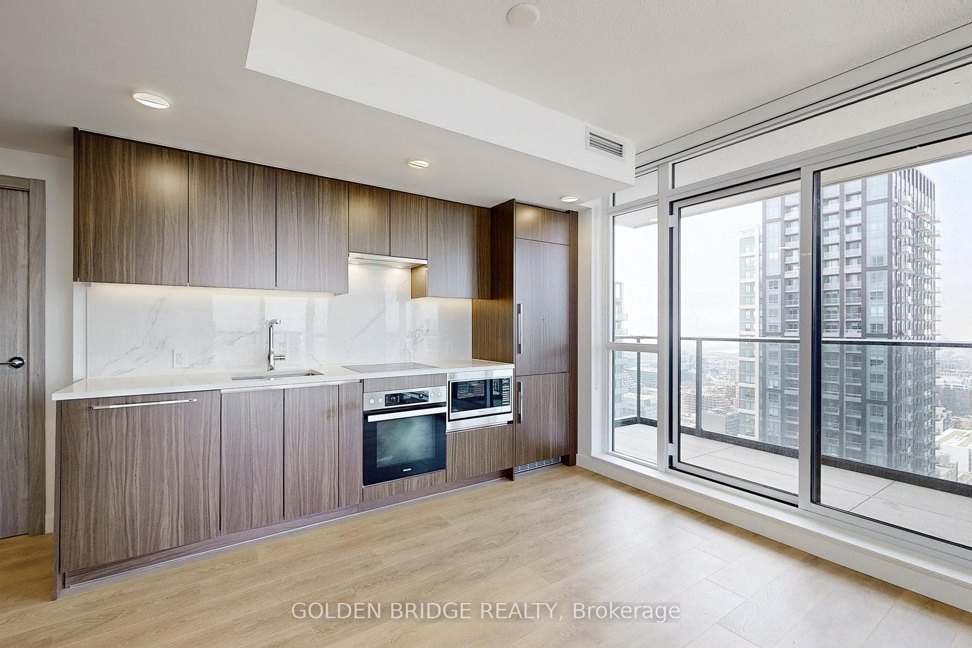 38 Widmer Street Unit 4811 photo 12