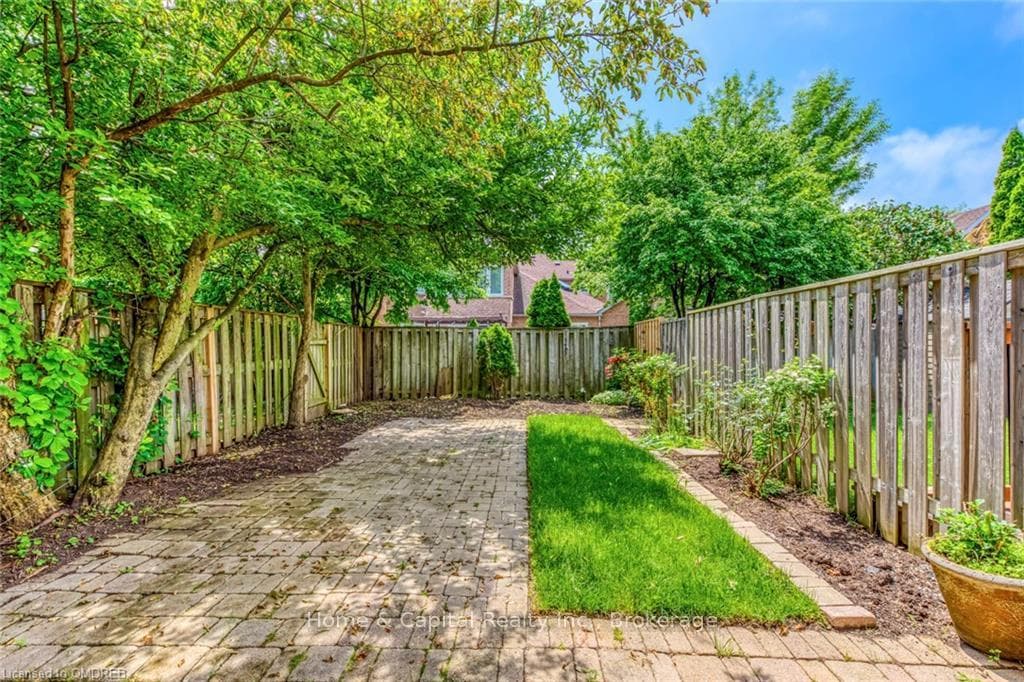 1210 LEEWOOD Drive photo 36
