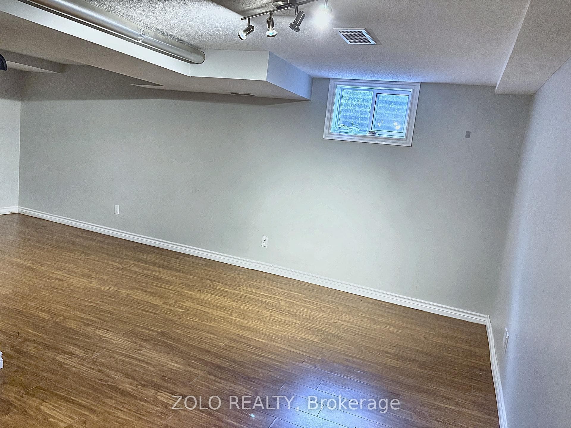 241 Ridgepark Private Unit 59 photo 24