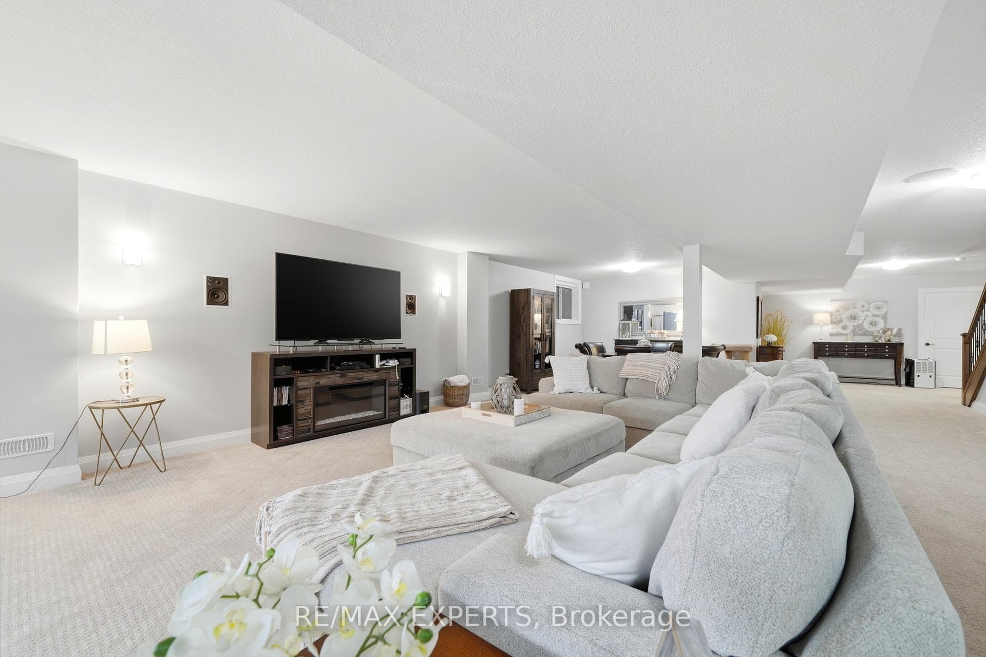 48 Marni Lane photo 32