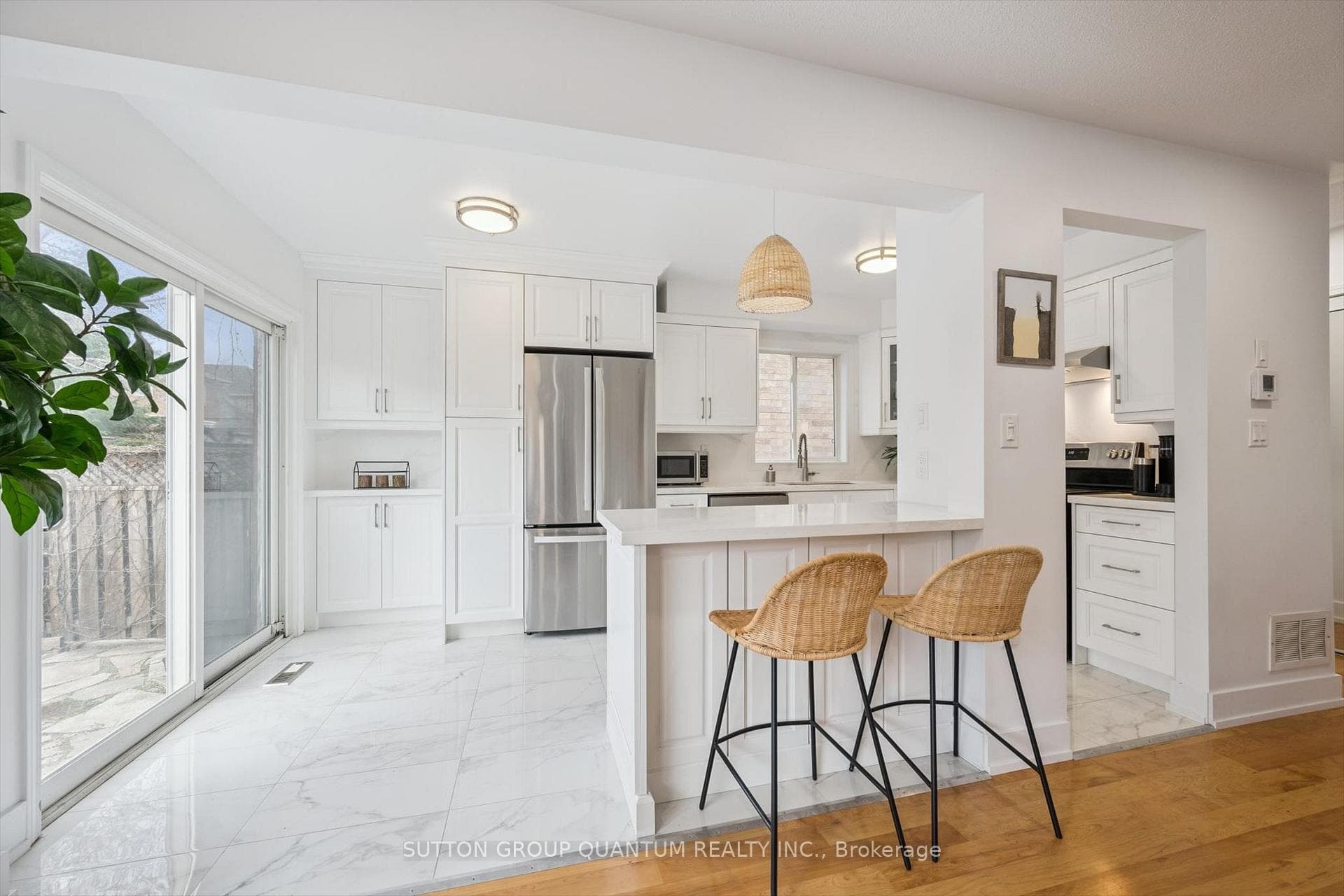 710 Irving Terrace photo 13