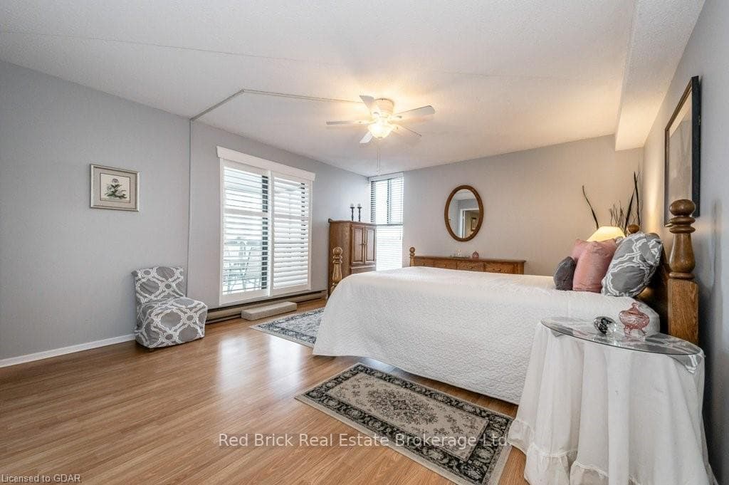 22 MARILYN Drive Unit 404 photo 31