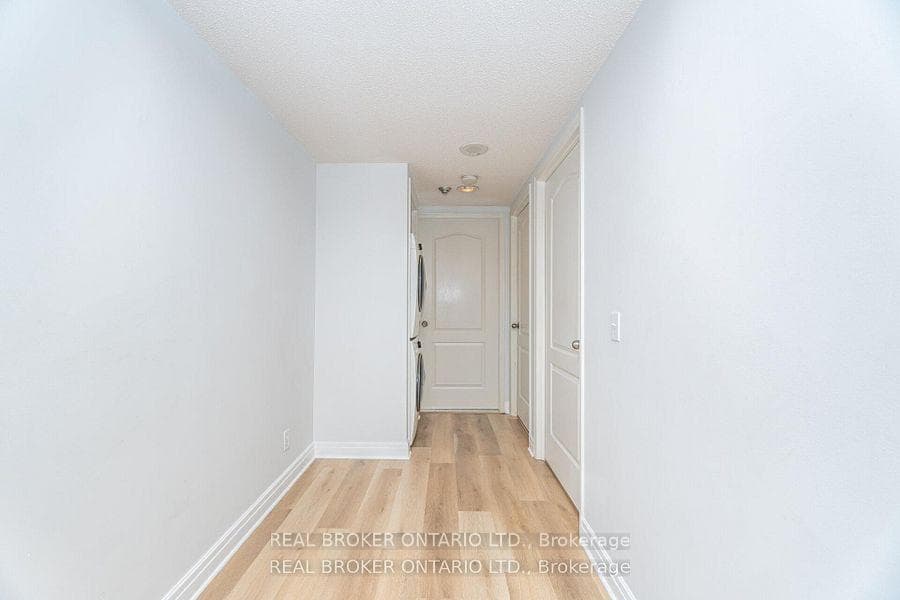 50 Lombard Street Unit 2301 photo 37