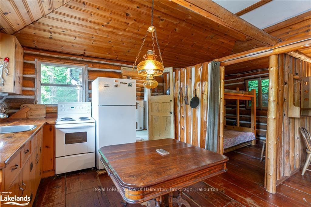 1445 OXBOW LAKE Road Unit 2 photo 23