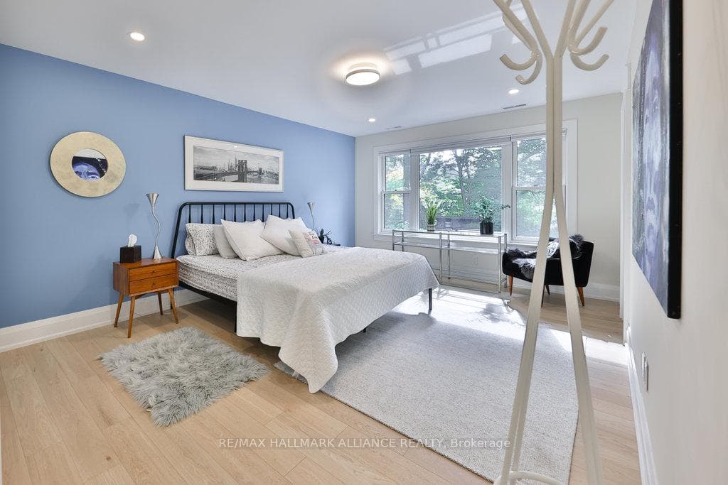 200 Chartwell Road photo 29