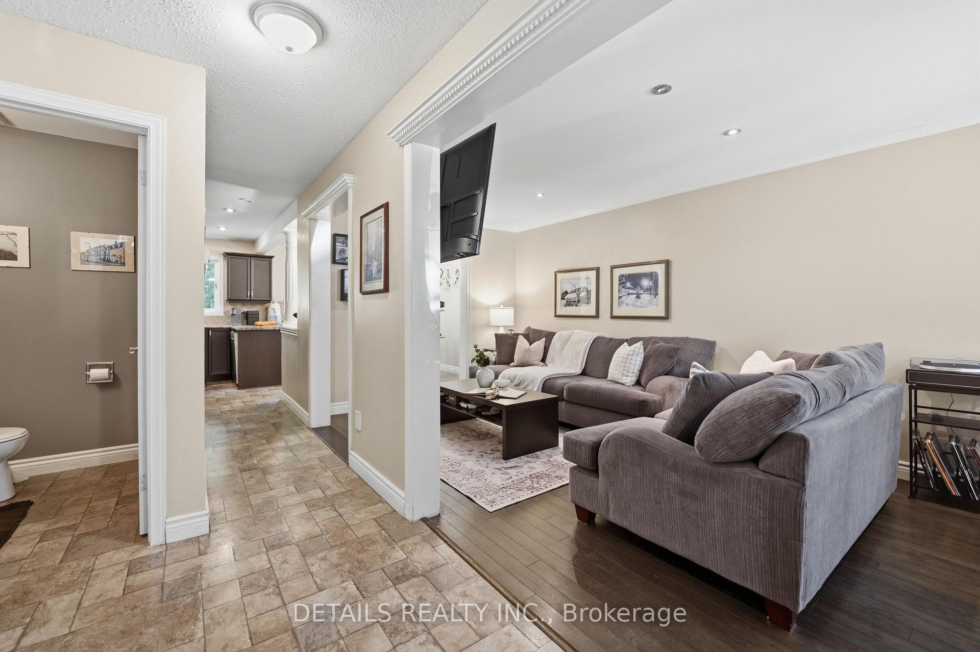 24 Southport Drive photo 5