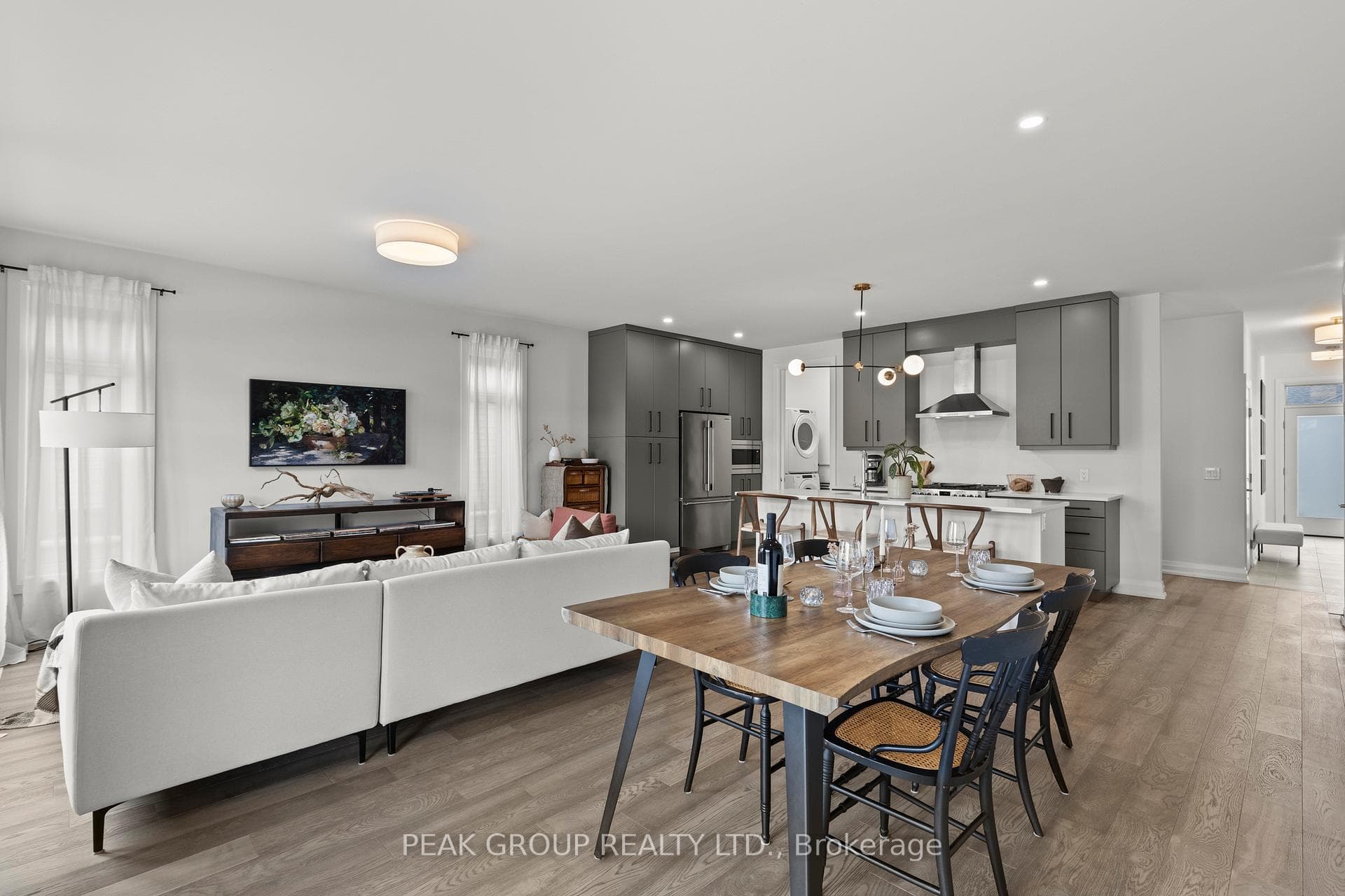 8974 Willoughby Drive Unit 8 photo 12