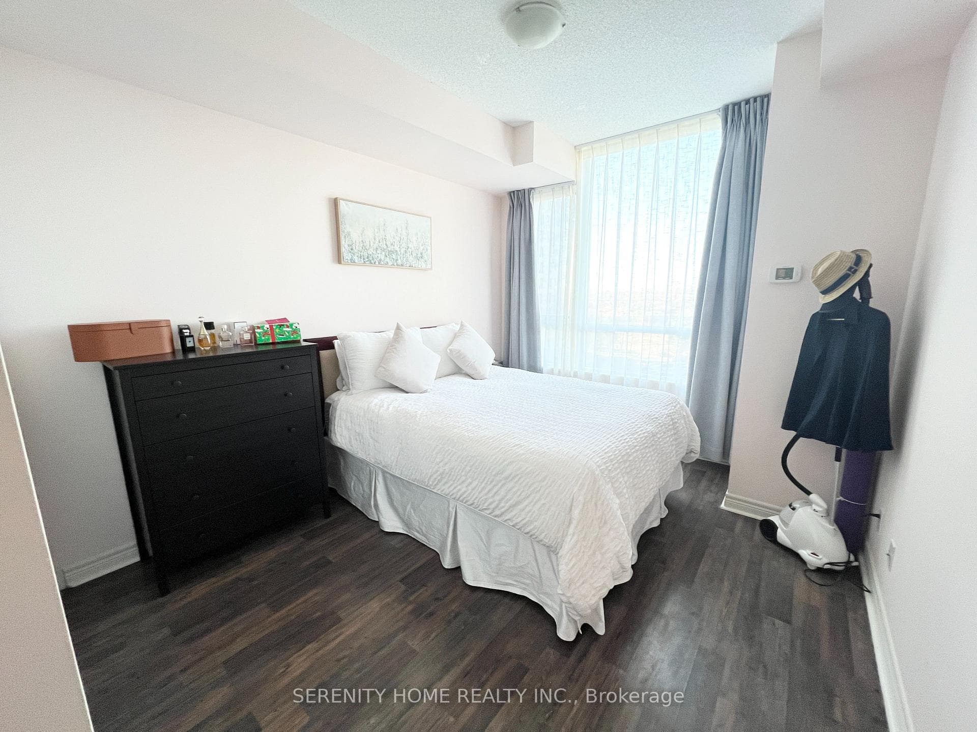 339 Rathburn Road Unit 508 photo 6