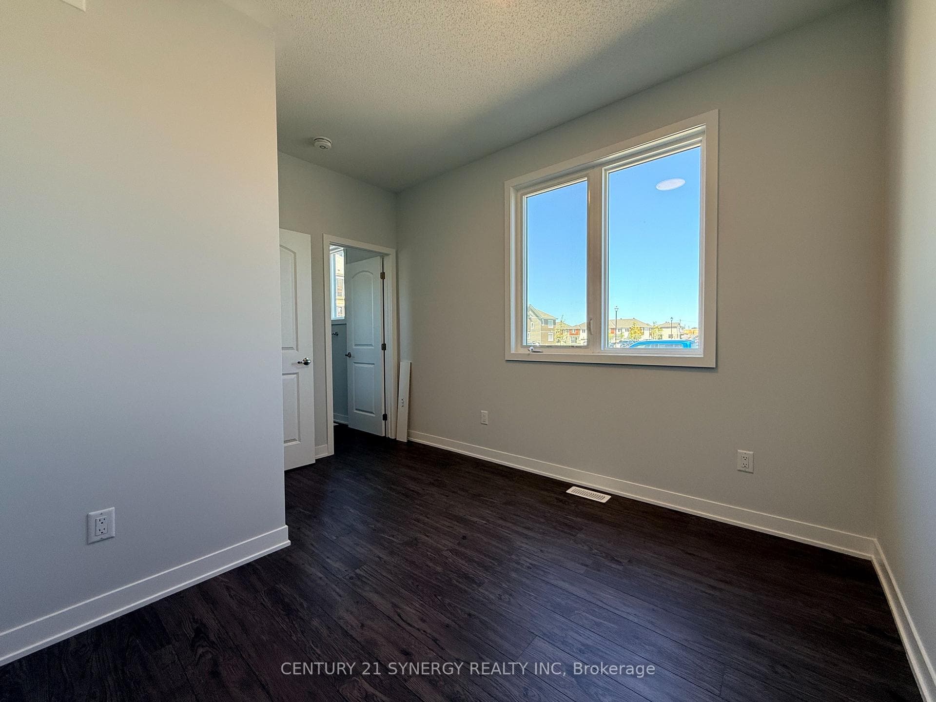 436 Patrick Street photo 8