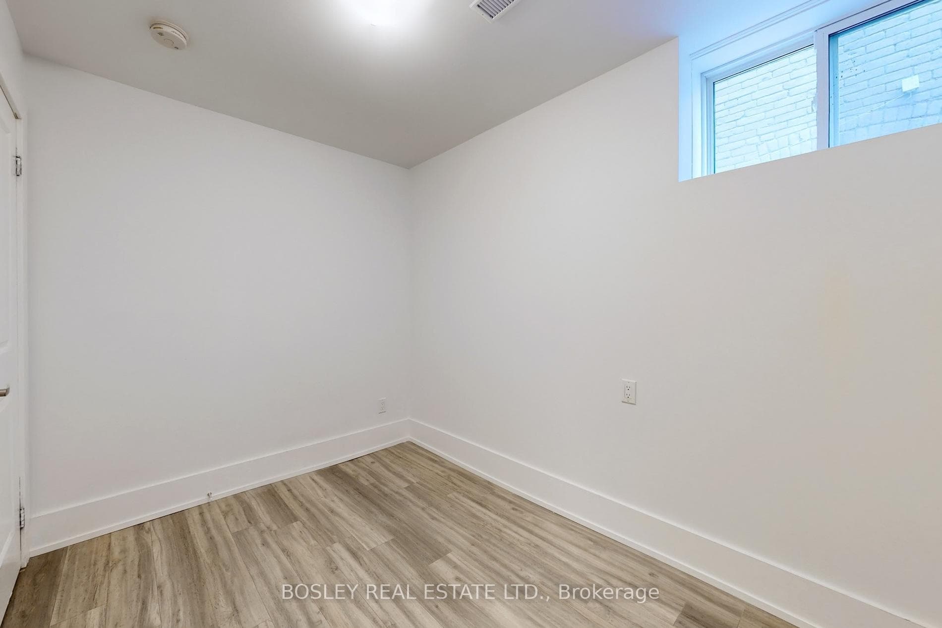 33 Lawlor Avenue Unit Lower photo 15