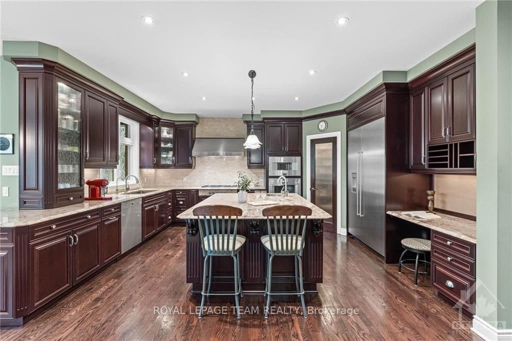 1116 MEADOWSHIRE Way photo 7