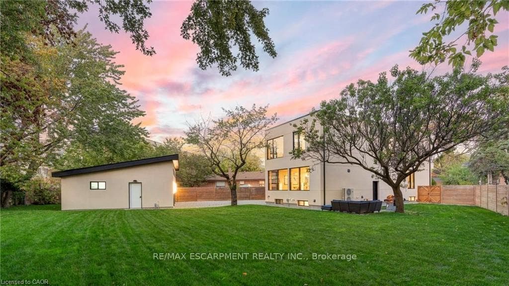 28 Dunsmore Gardens photo 50