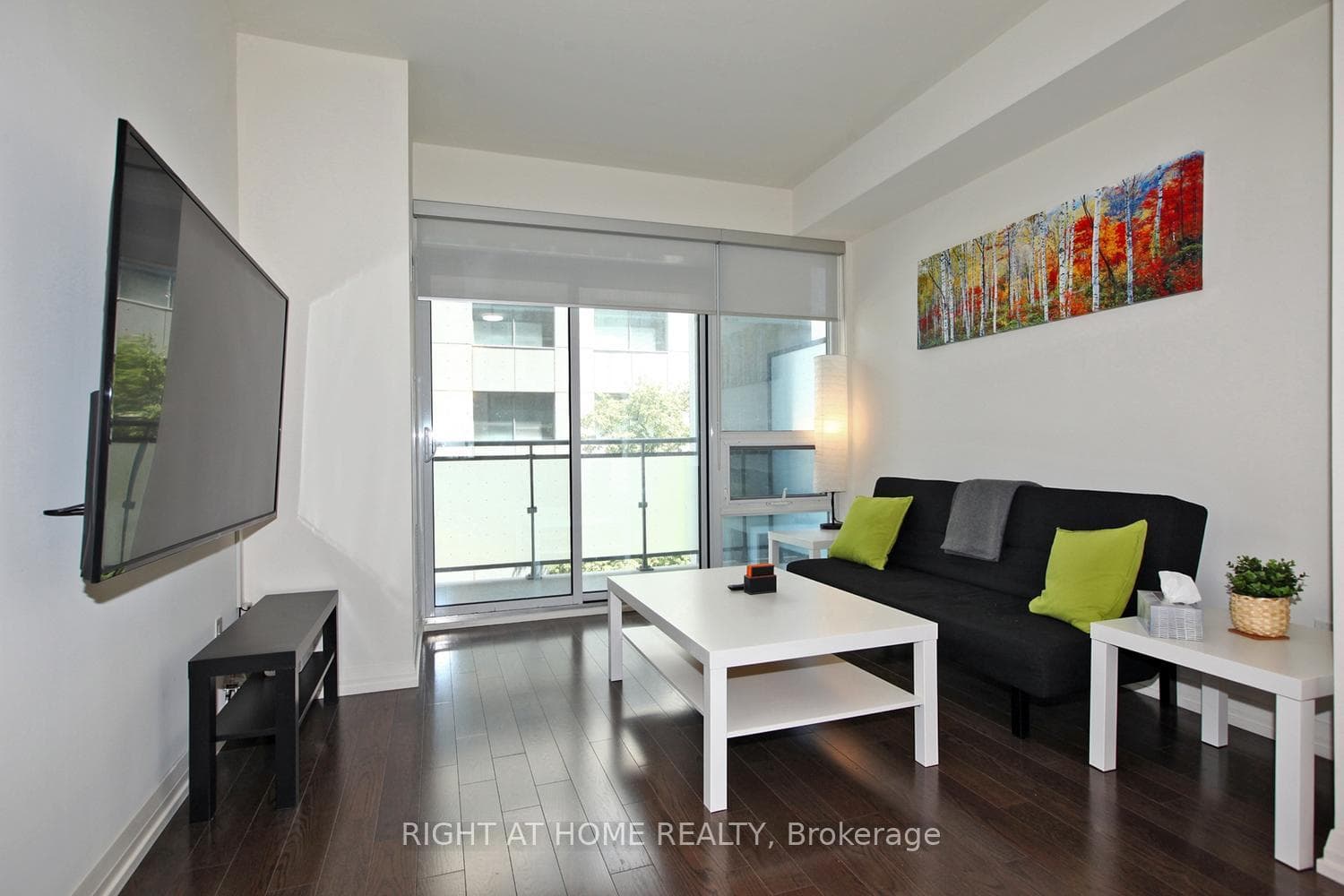 460 Adelaide Street Unit 525 photo 2