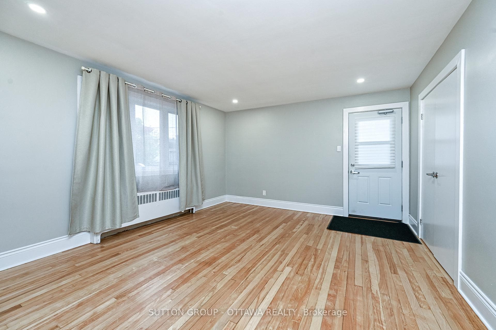 154-156 Dagmar Avenue photo 14