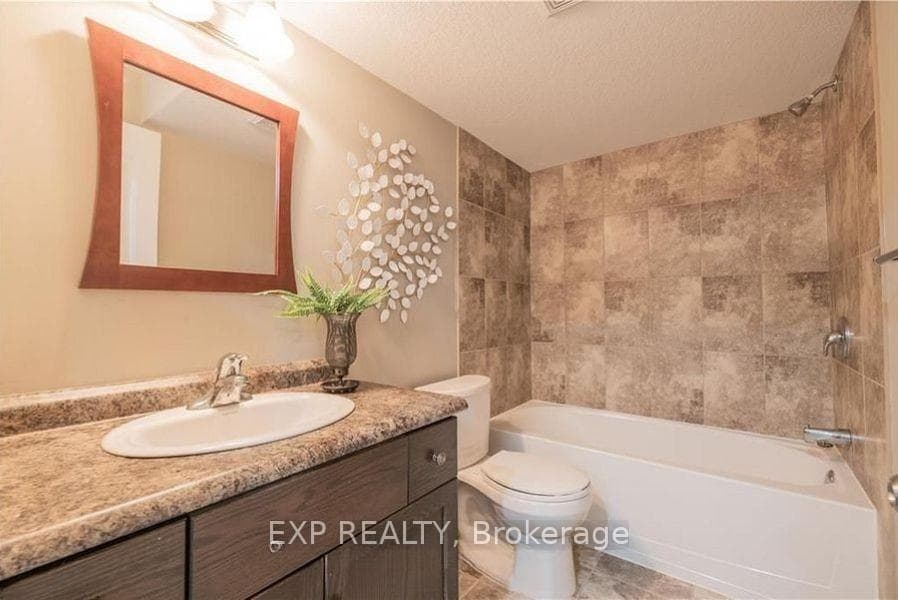 1441 Dunkirk Avenue photo 42