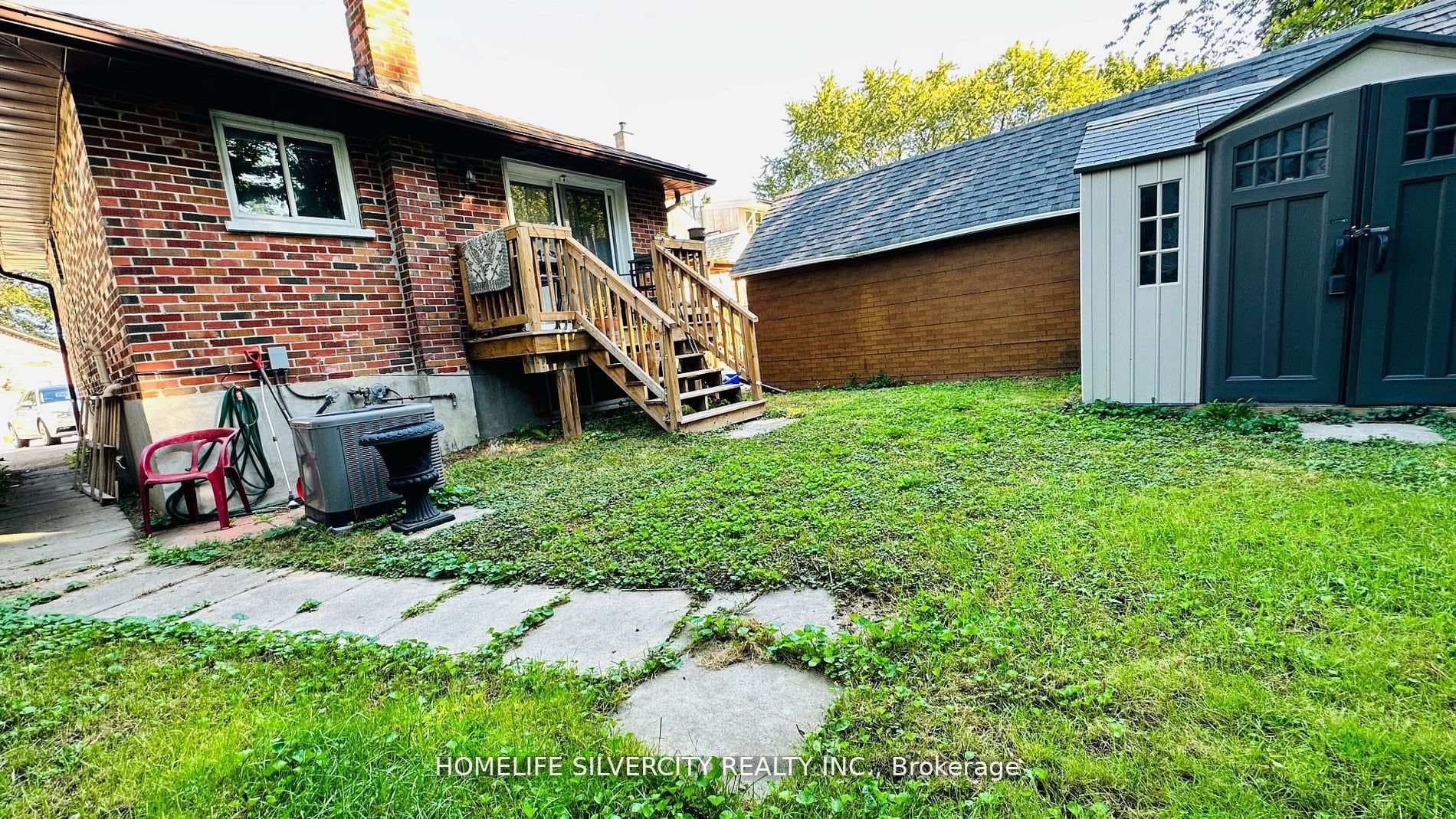 157 Elliott Avenue photo 12