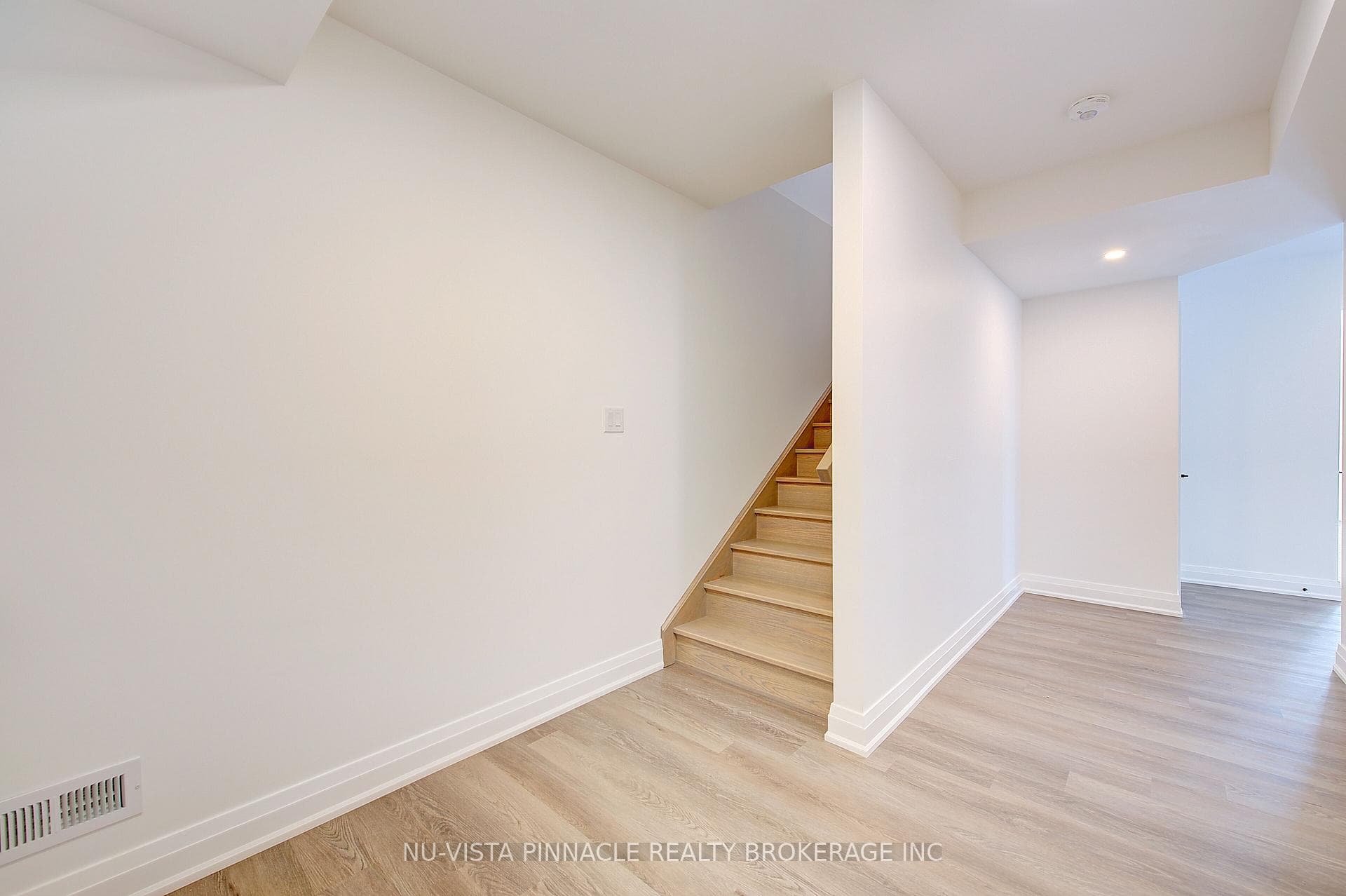 1337 SHIELDS Place photo 39