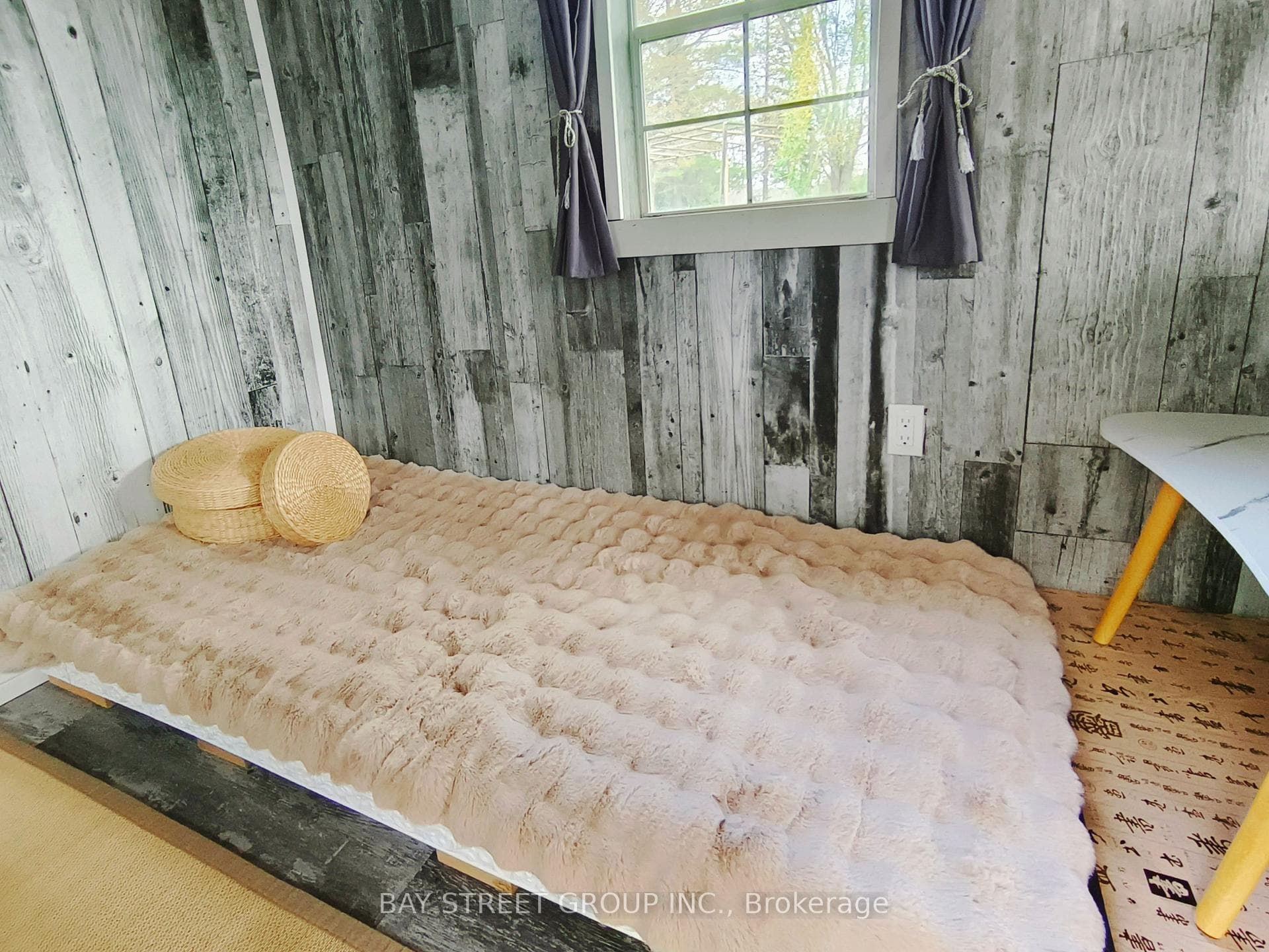 1355 Canal Road photo 27