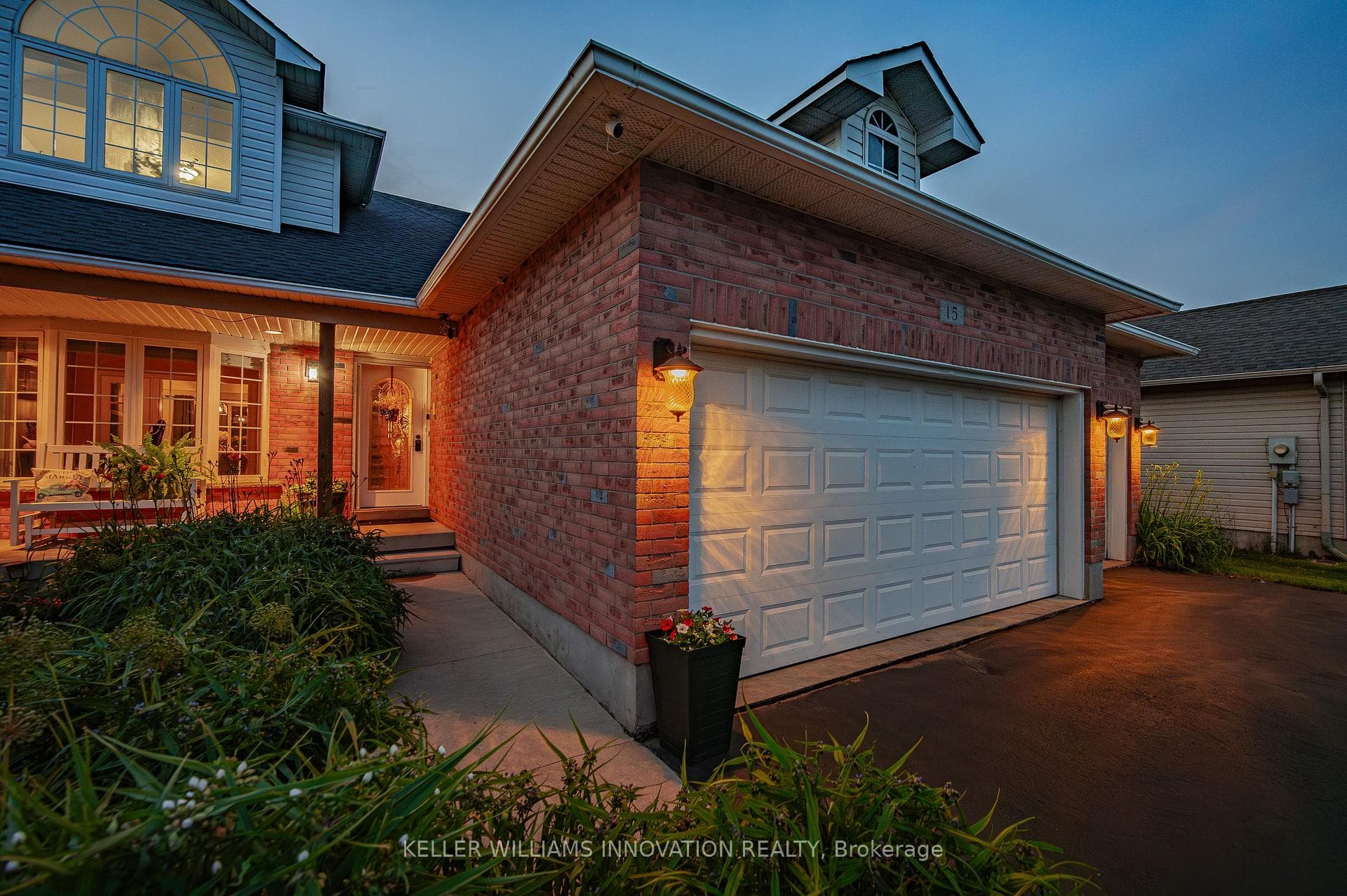 15 Watson Crescent photo 7