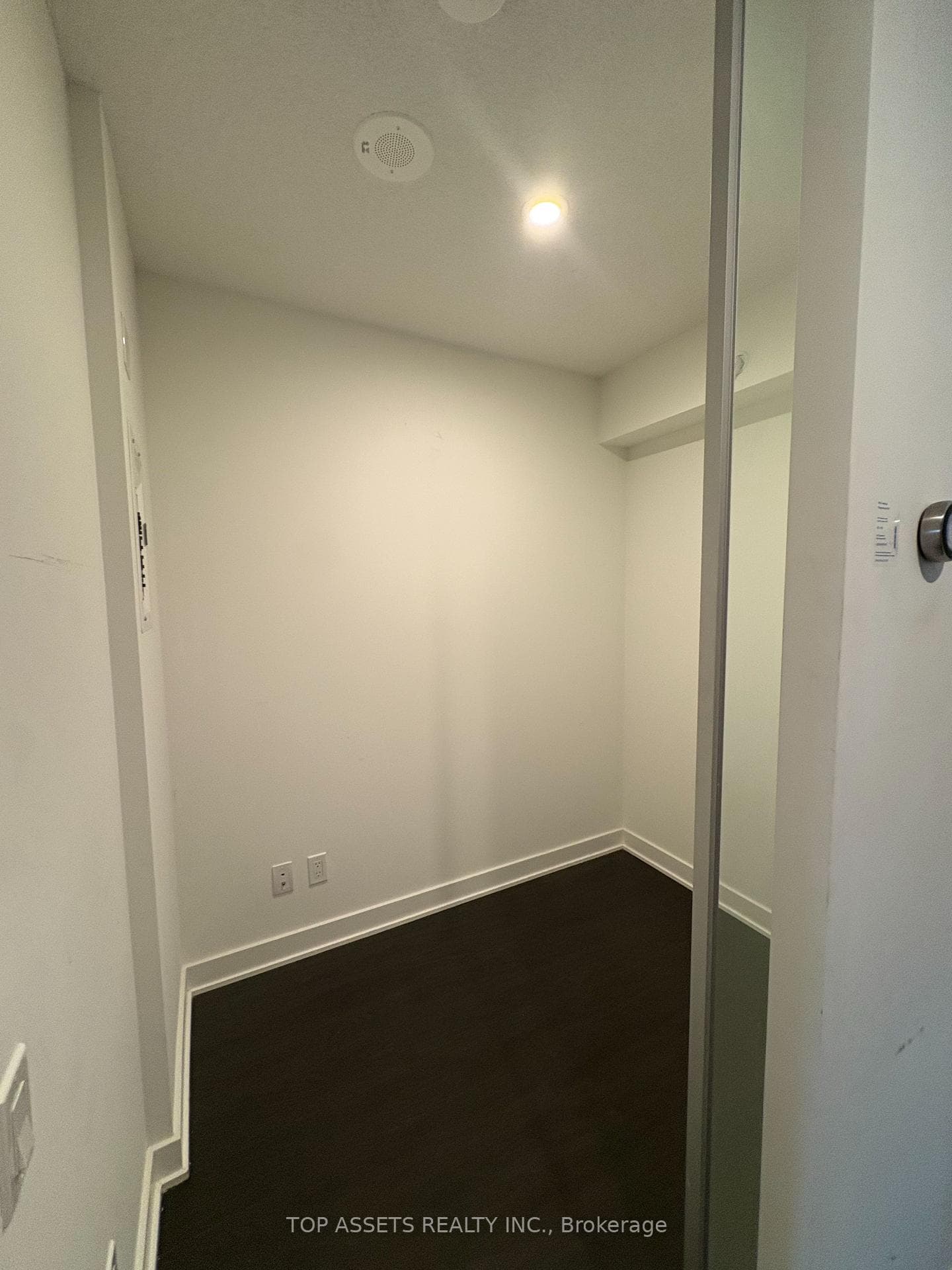 17 Bathurst Street Unit 2811 photo 6