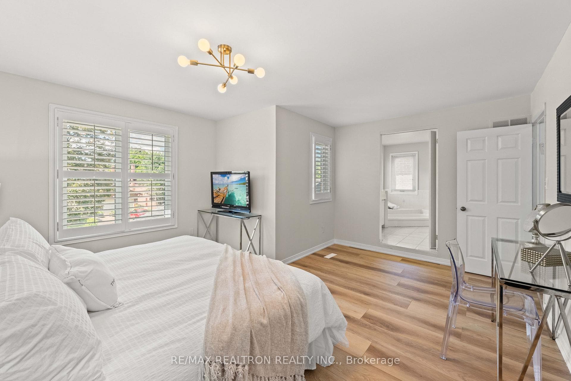 143 Spring Gate Boulevard photo 30