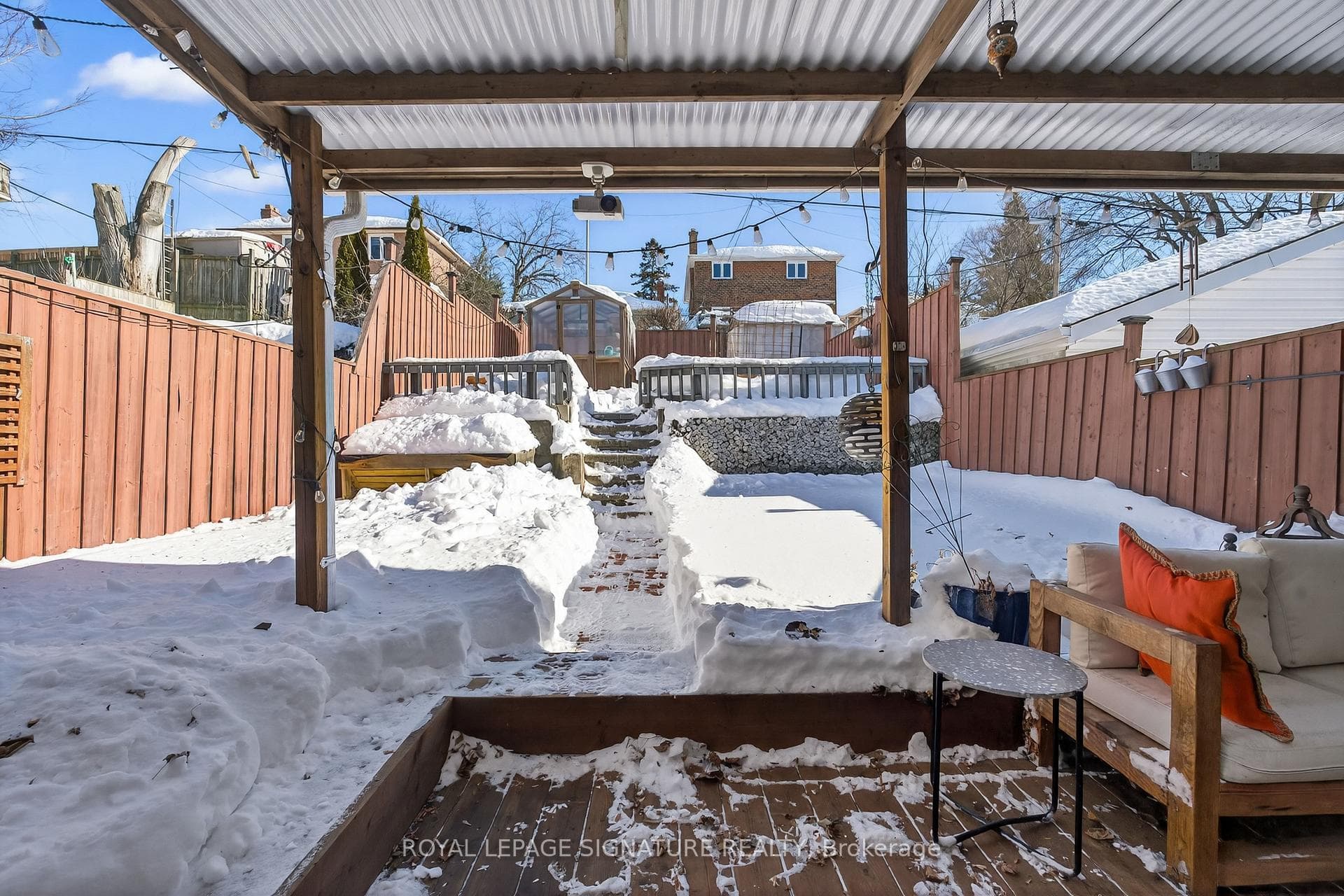 79 Pitt Avenue photo 32