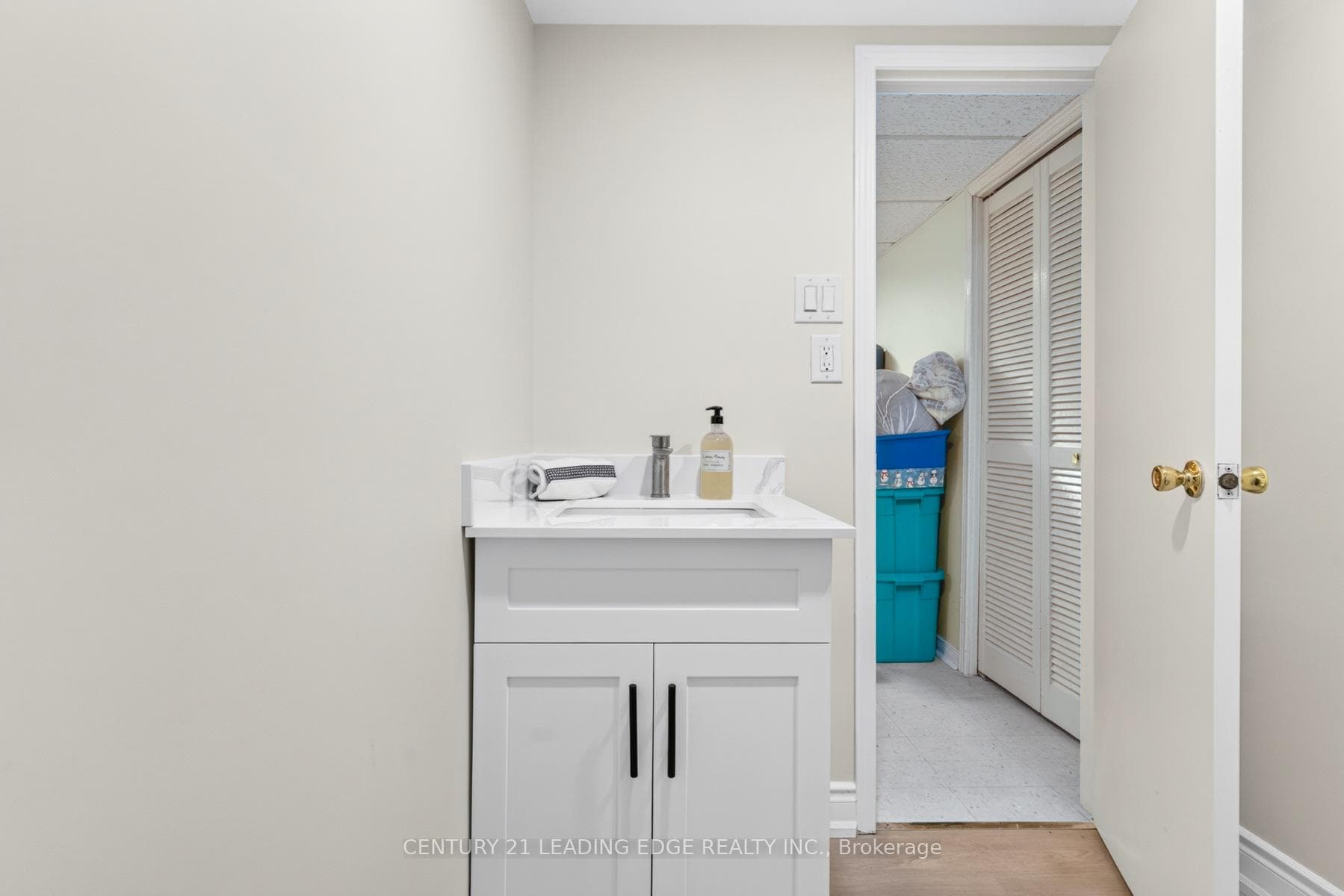 58 Valdor Drive photo 18