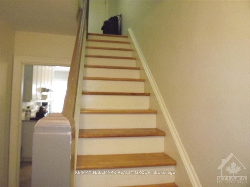 568 Gladstone Avenue photo 11
